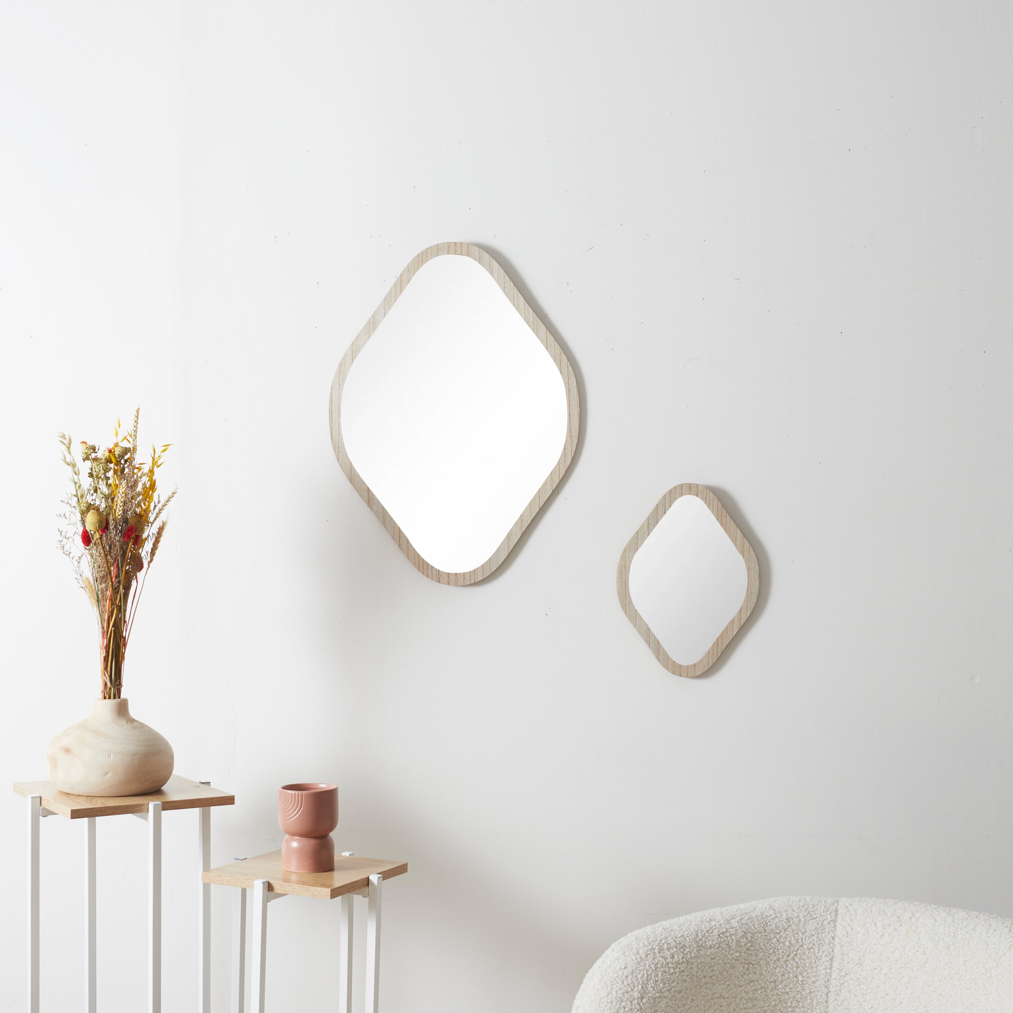 MIROIR DECO CONTOUR BOIS LOSANGE H34CM ELIO