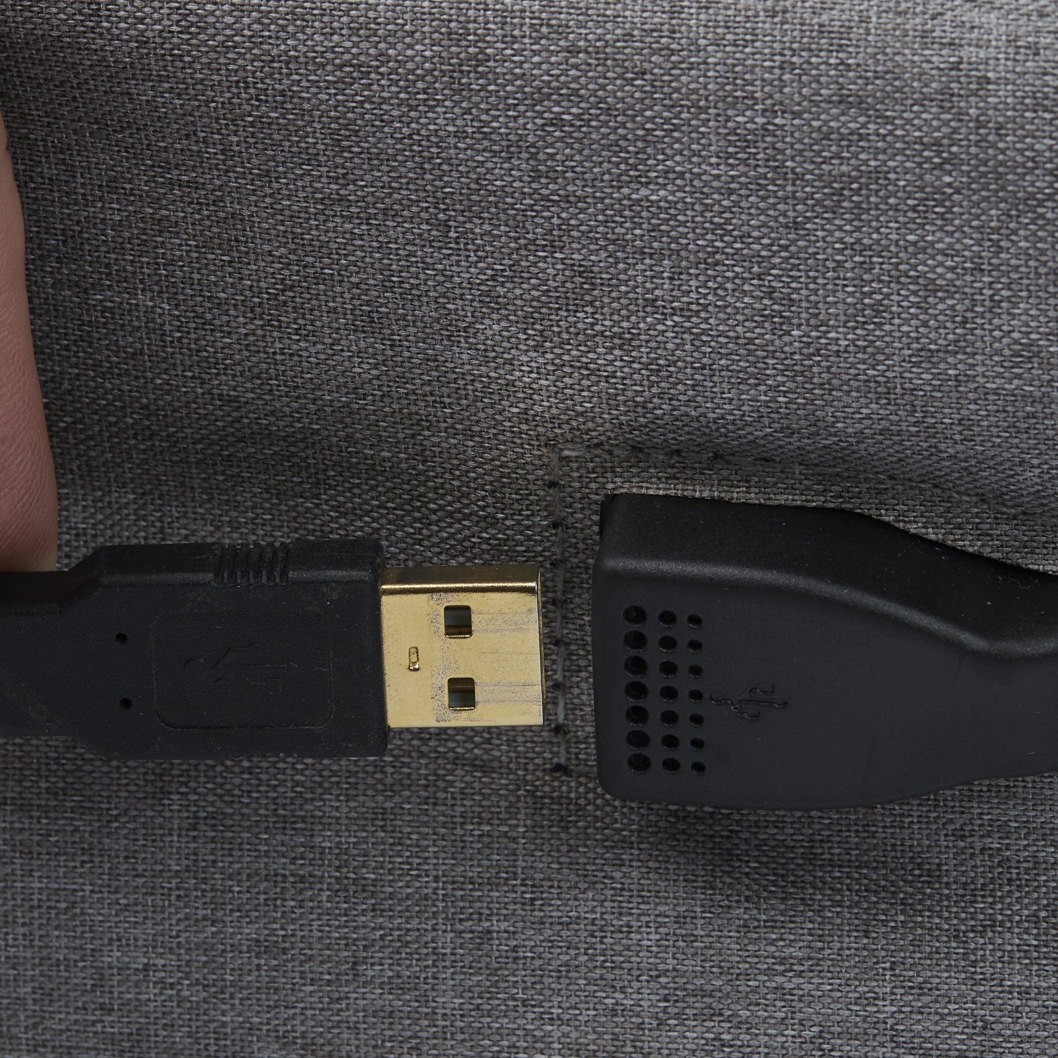 SAC A DOS ORDINATEUR AVEC BRANCHEMENT USB 16L