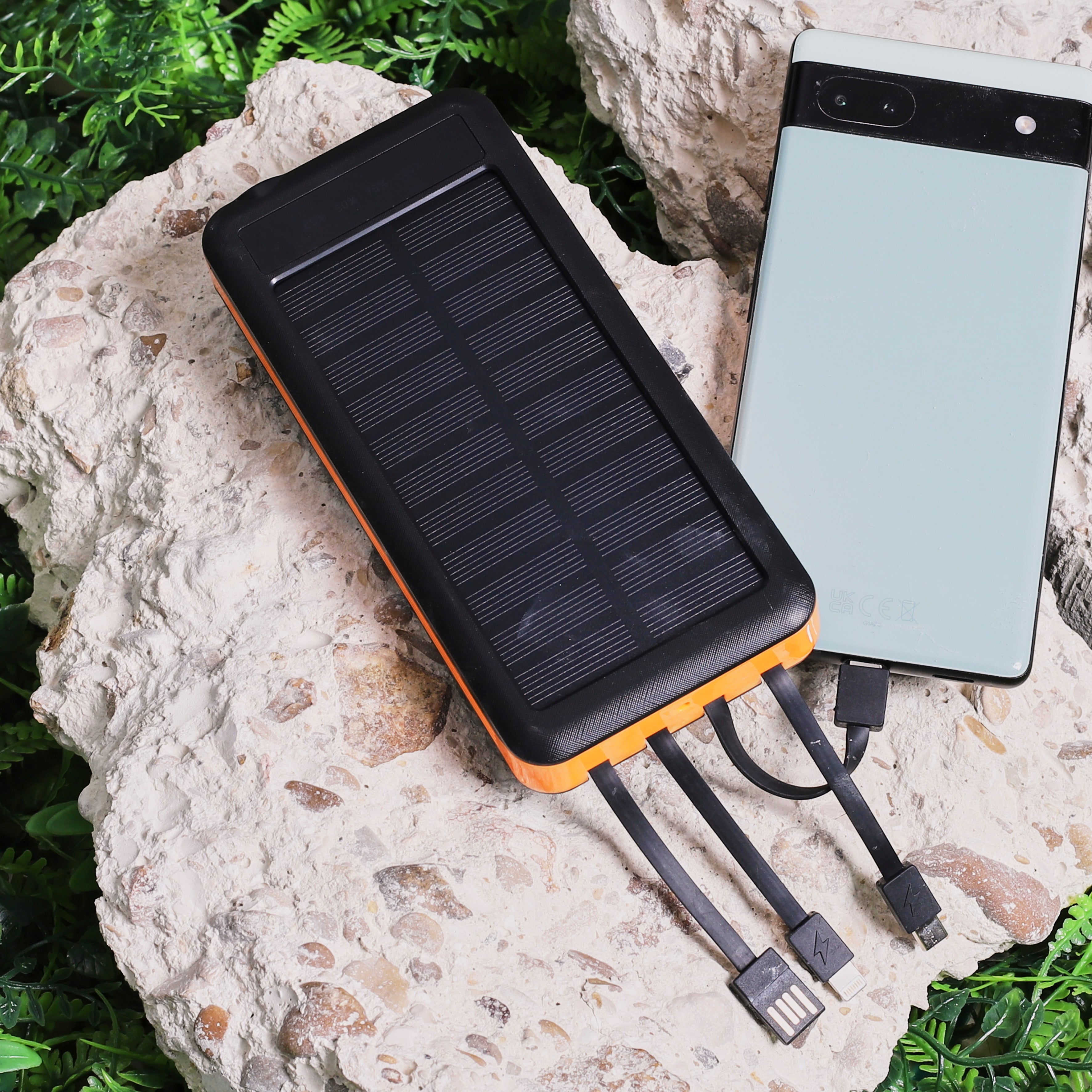 BATTERIE PORTABLE SOLAIRE 10000MAH CABLE INCLUS