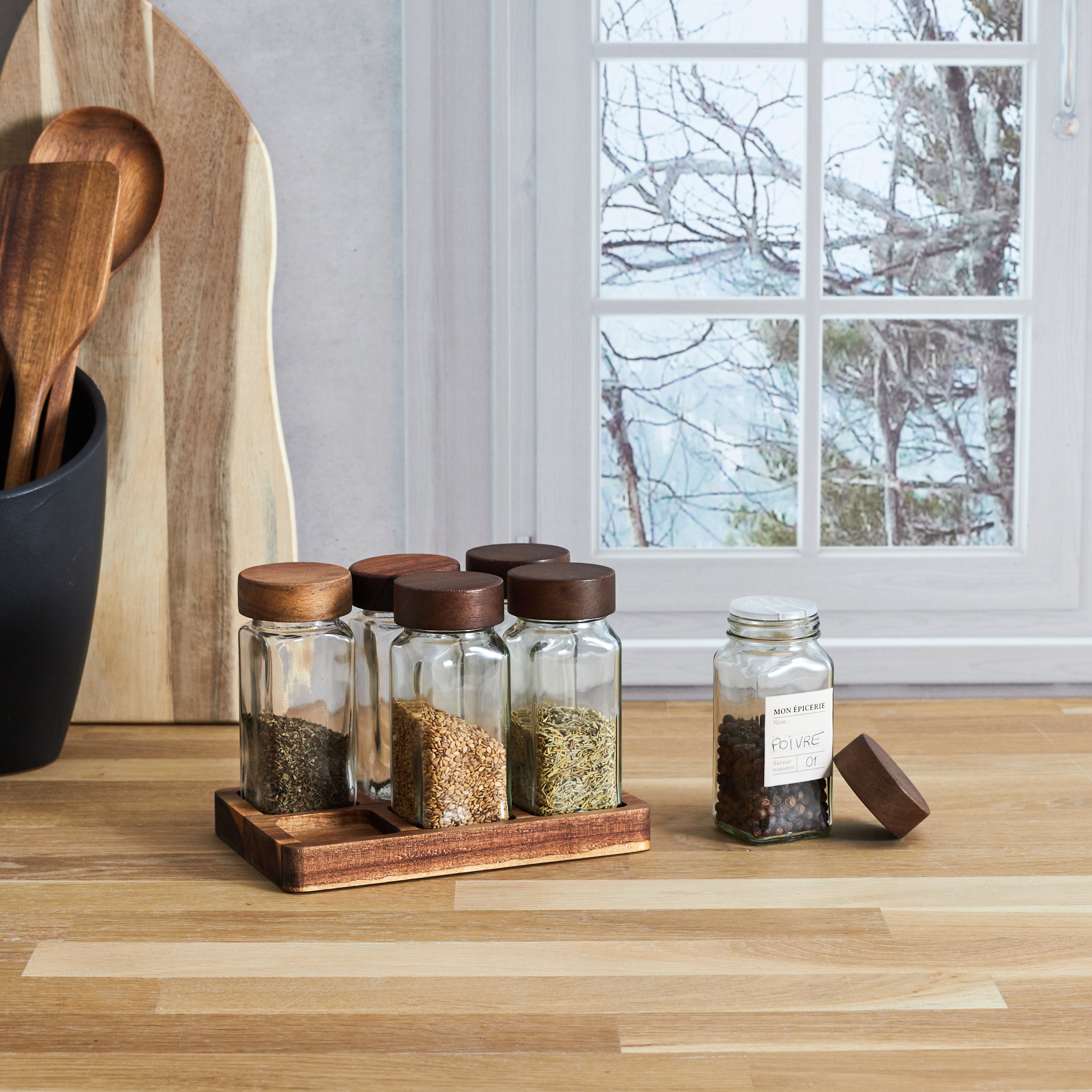 BOCAUX A EPICES X6 SUR PLATEAU ACACIA