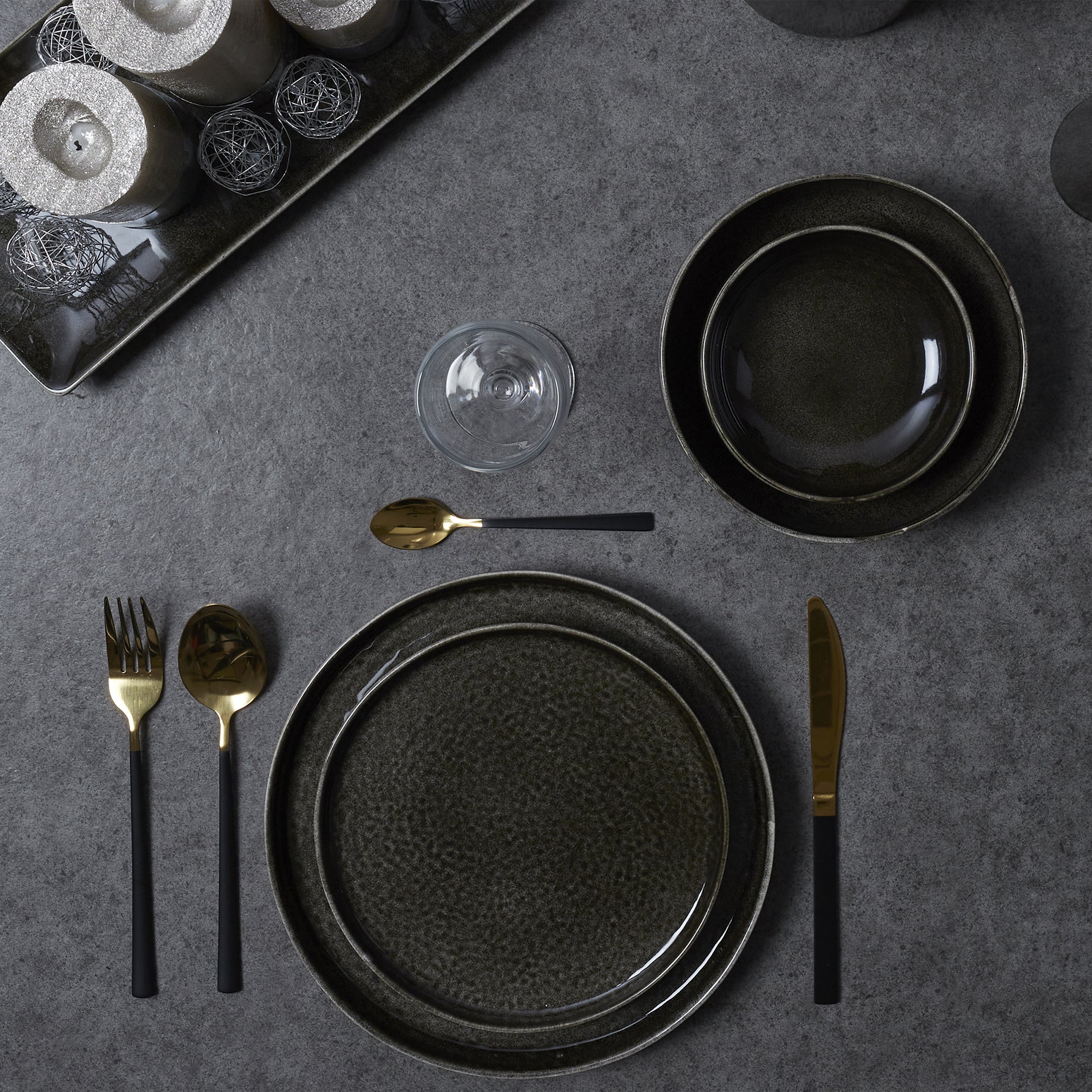 MENAGERE 16 PIECES GOLD MANCHE NOIR SOFIA