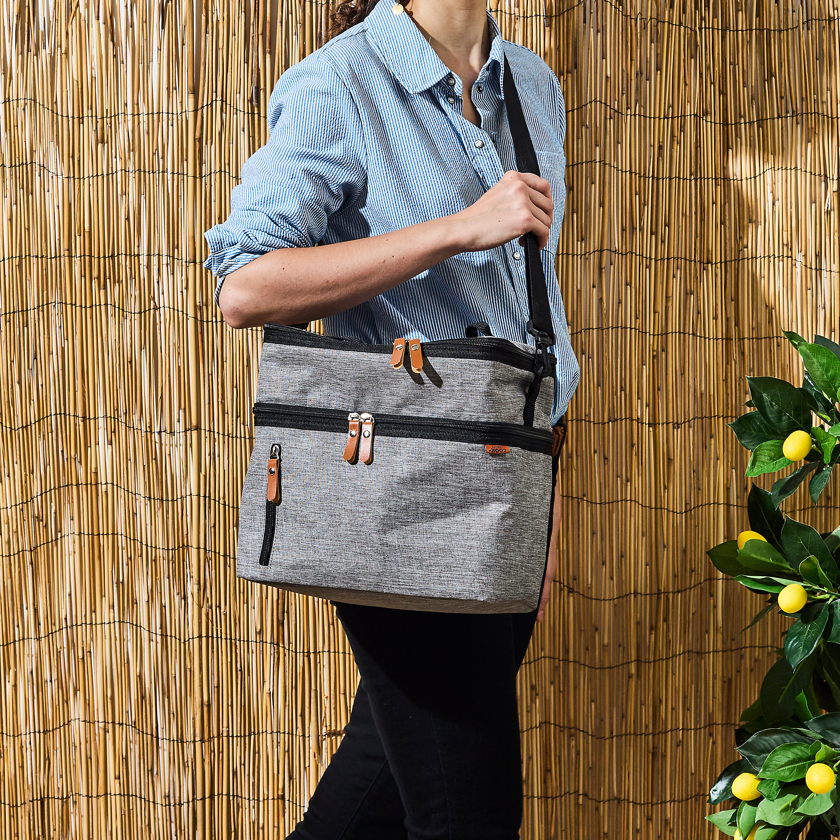 LUNCH BAG GRIS ZIPPE 26X27.5X18,5CM 10,6L