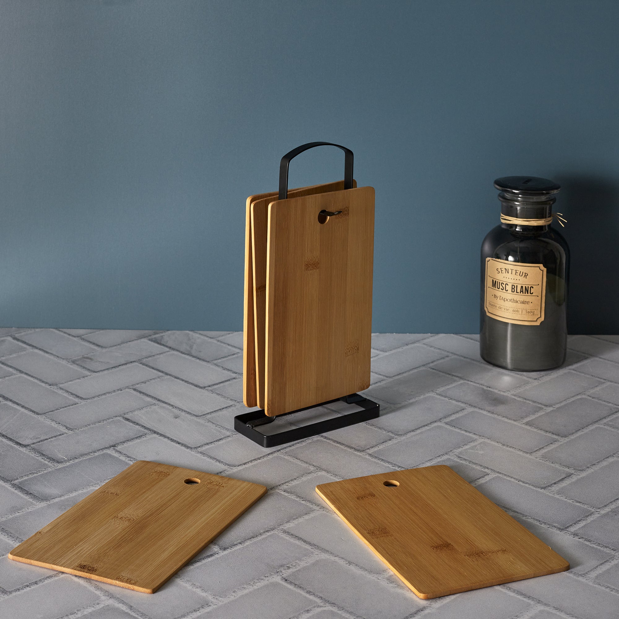 PLANCHE A DECOUPER BAMBOU X6 AVEC SOCLE METAL