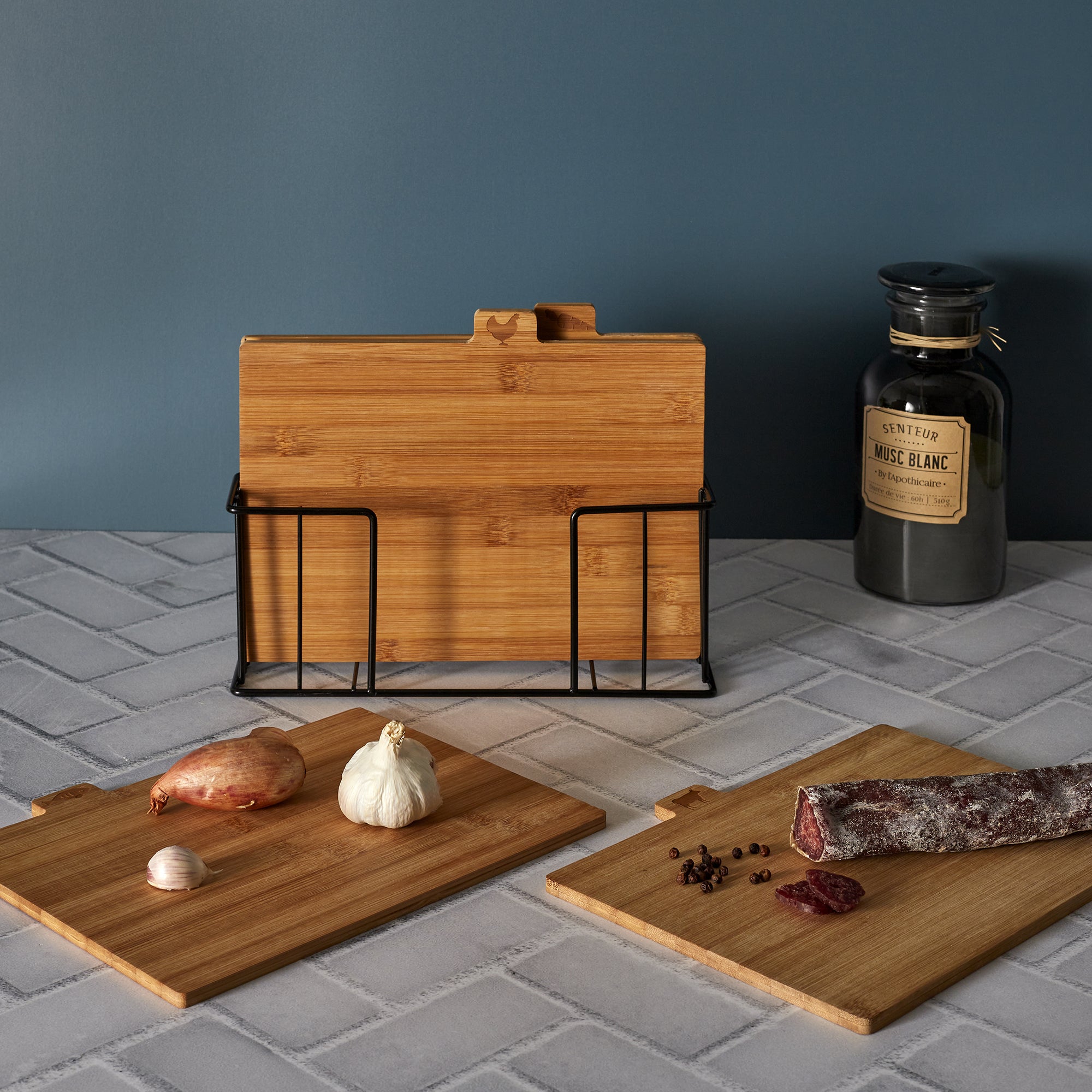 PLANCHE A DECOUPER BAMBOU X4 AVEC SOCLE METAL