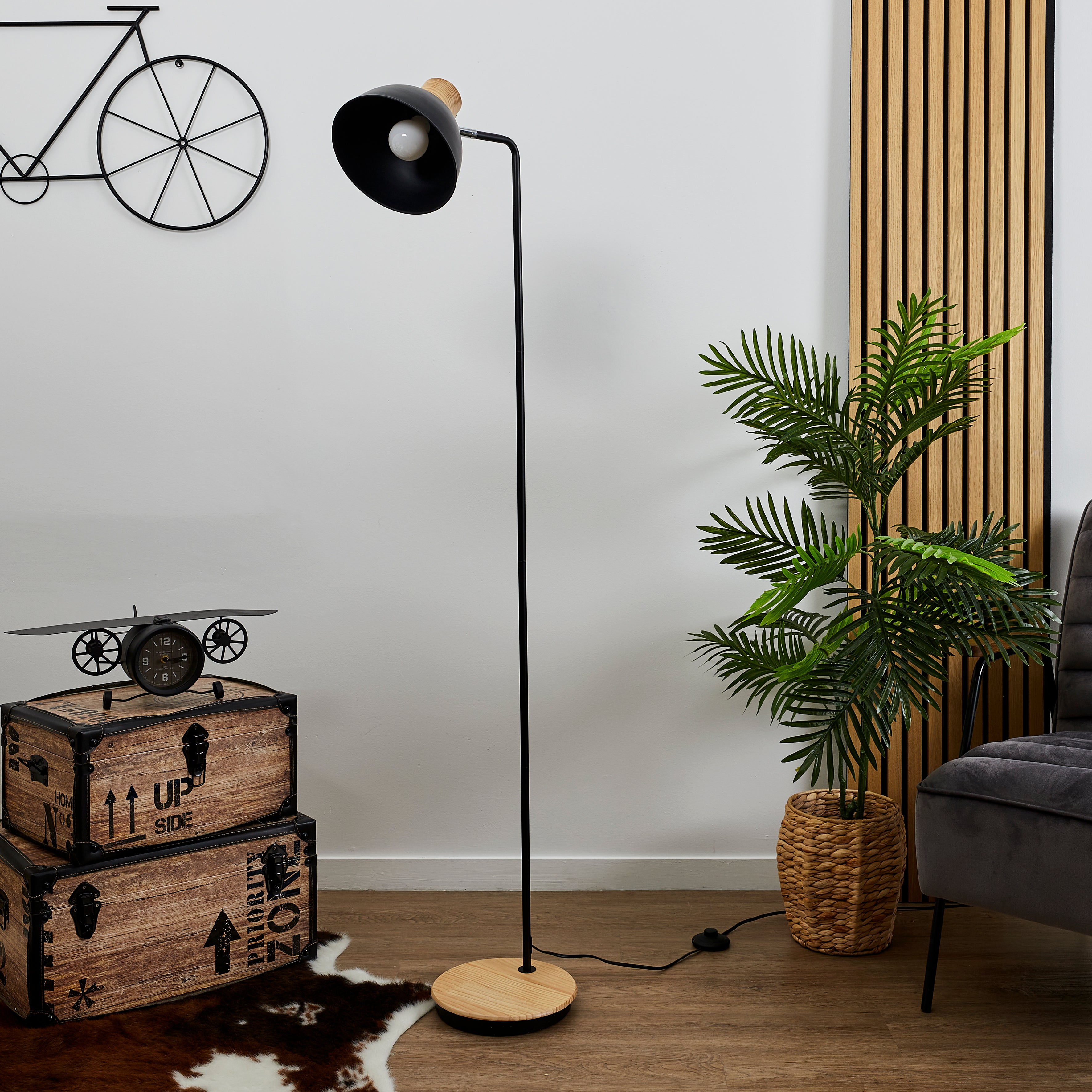 LAMPADAIRE METAL NOIRE BOIS