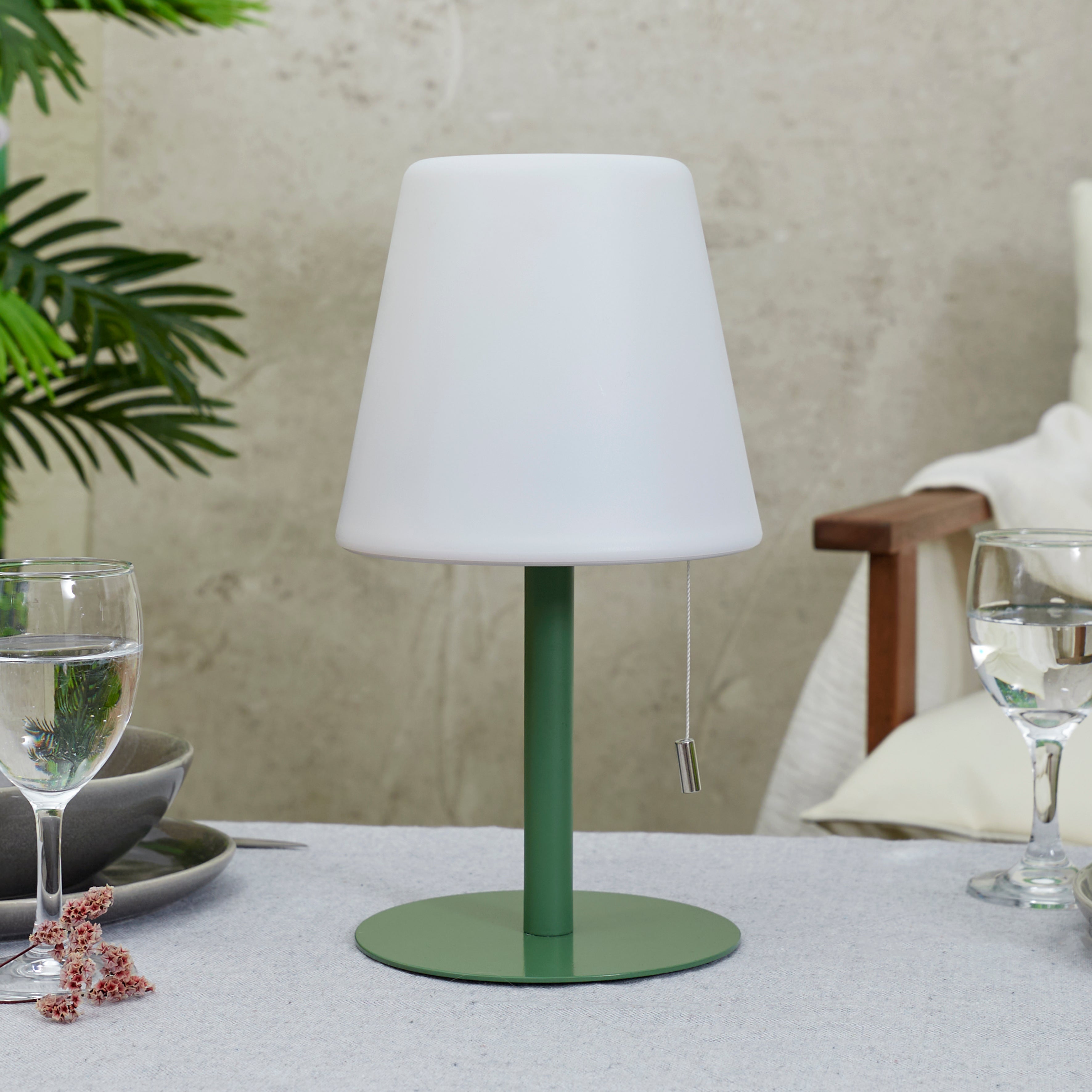 LAMPE DE TABLE RECHARGEABLE USB IP44 VERT H30CM