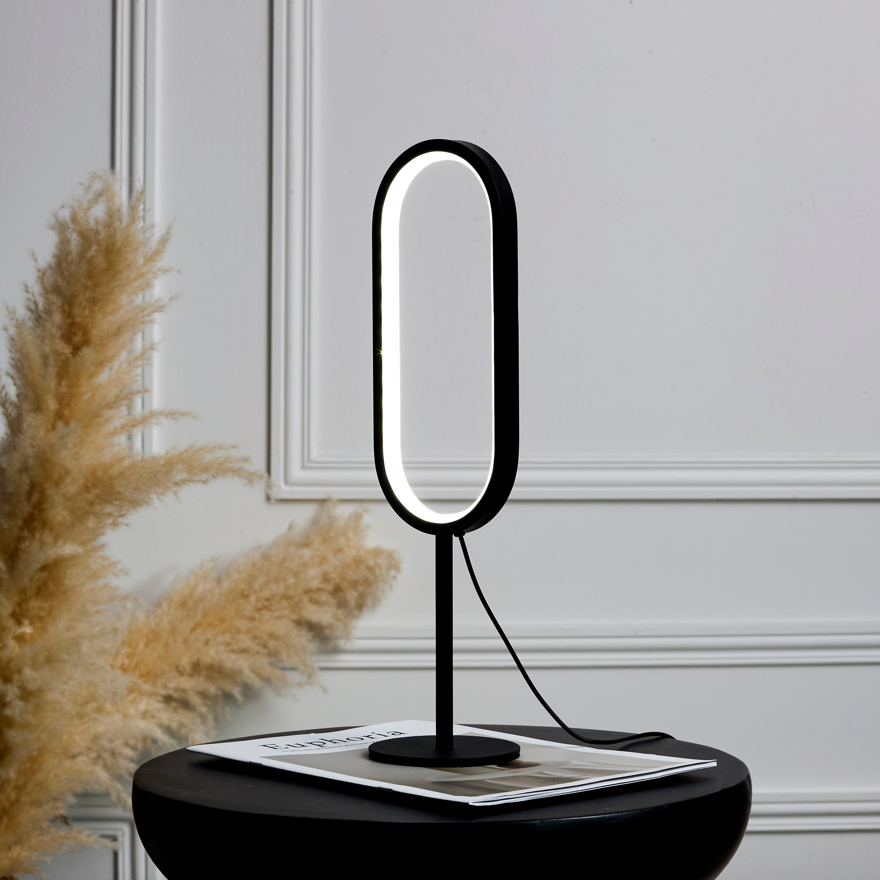 LAMPE DE TABLE LED USB ICONIC NOIR