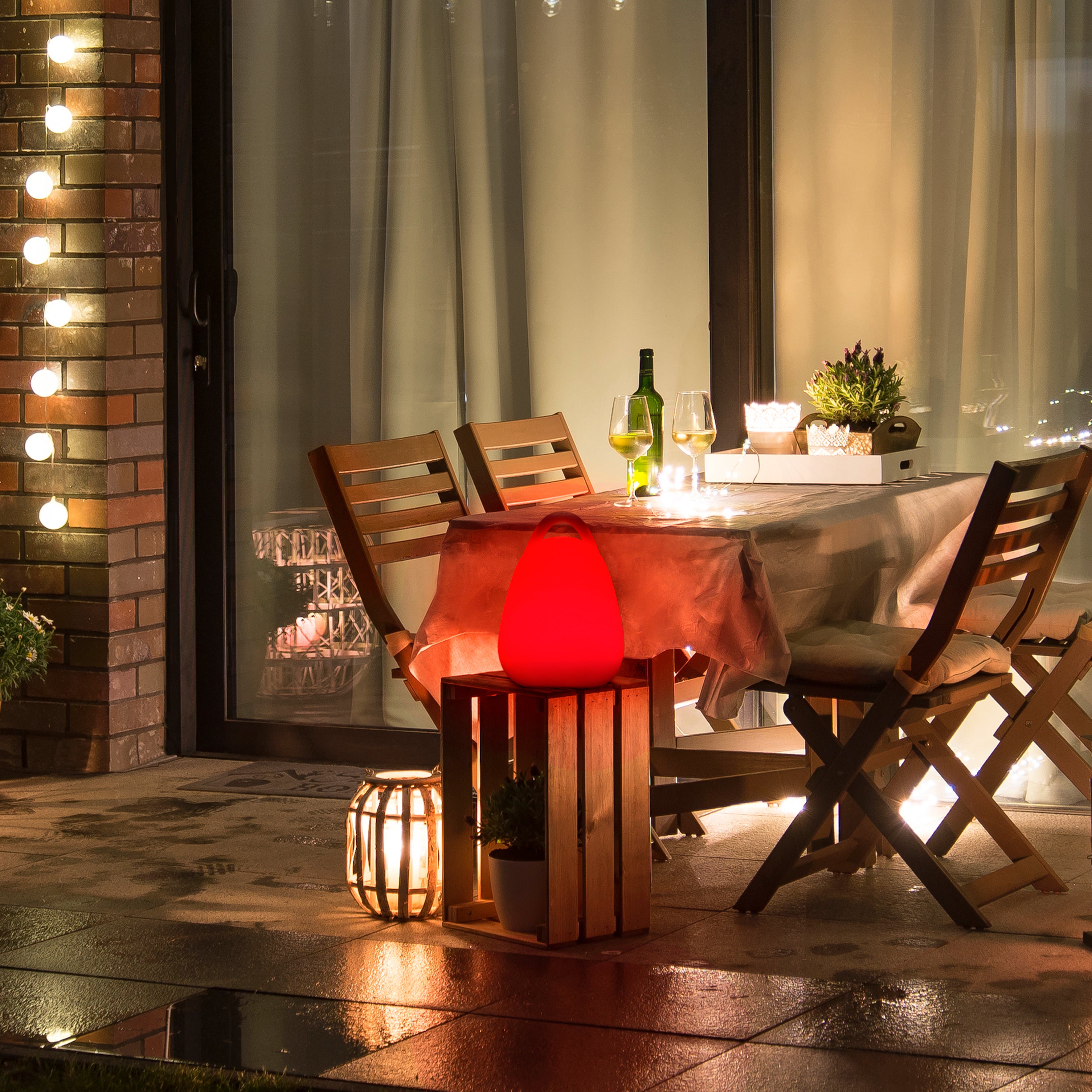 LAMPE EXTERIEUR AVEC POIGNEE AVEC TELECOMMANDE