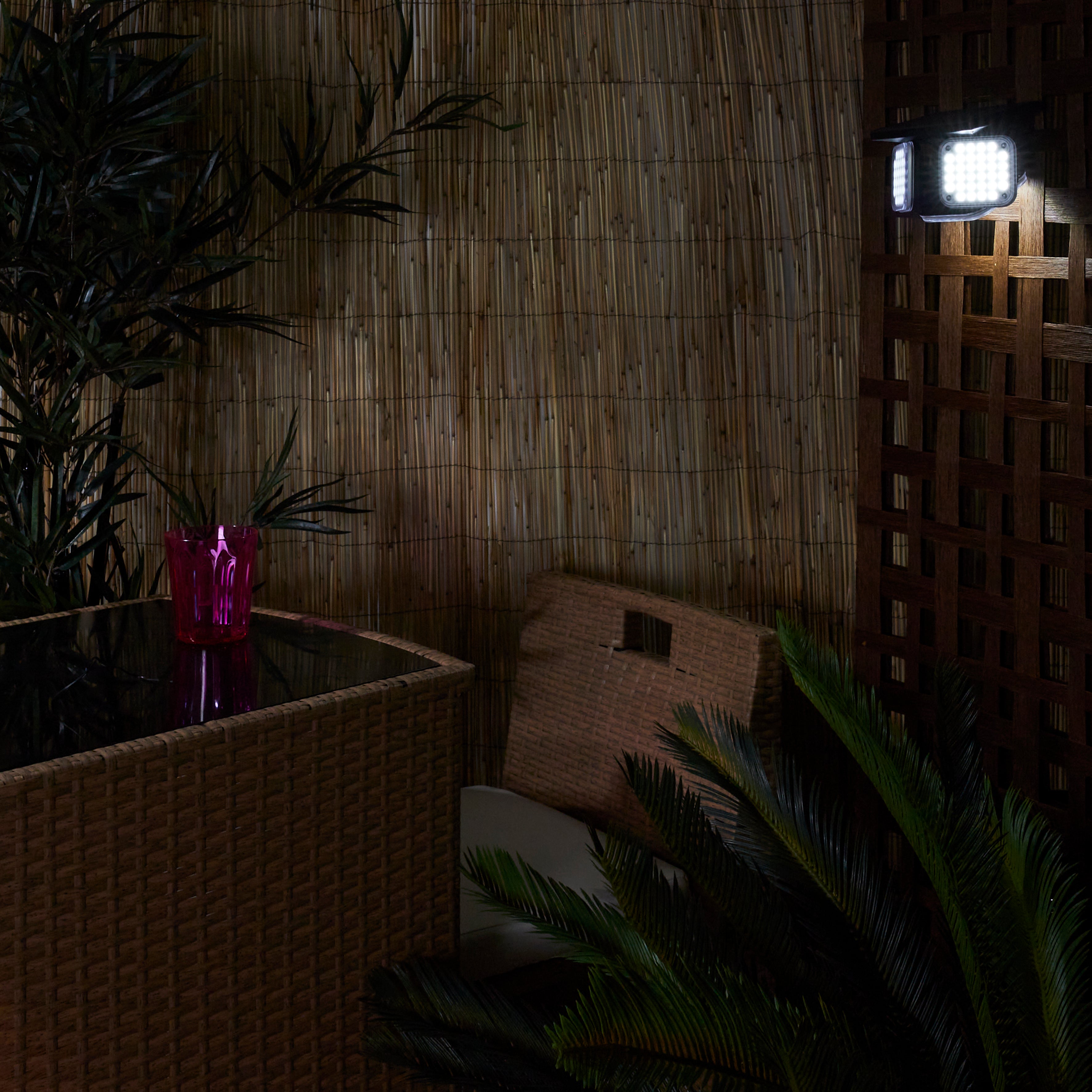 SPOT SOLAIRE DETECTEUR DE MOUVEMENT 112 LED
