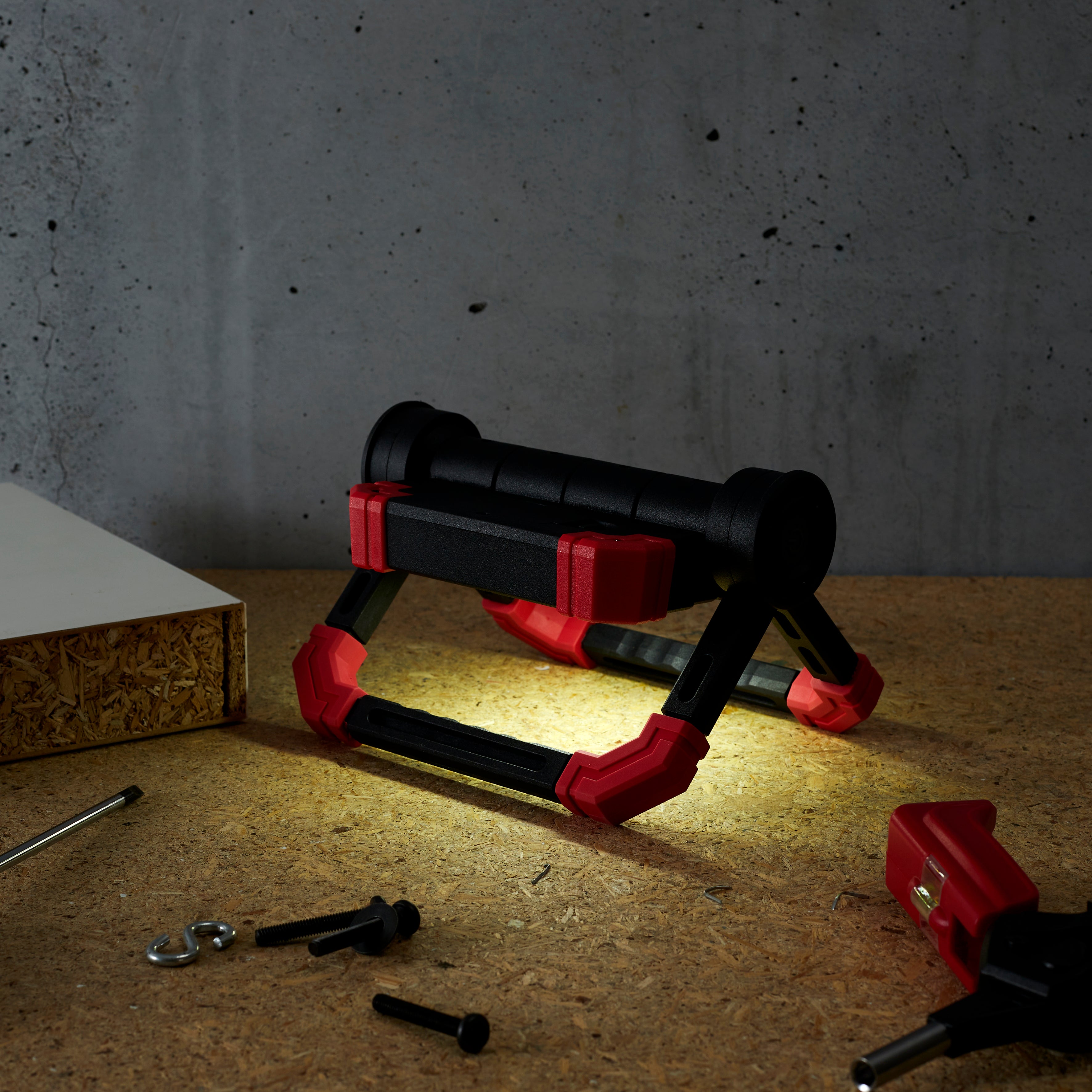 LUMINAIRE COB UTILITAIRE ORIENTABLE
