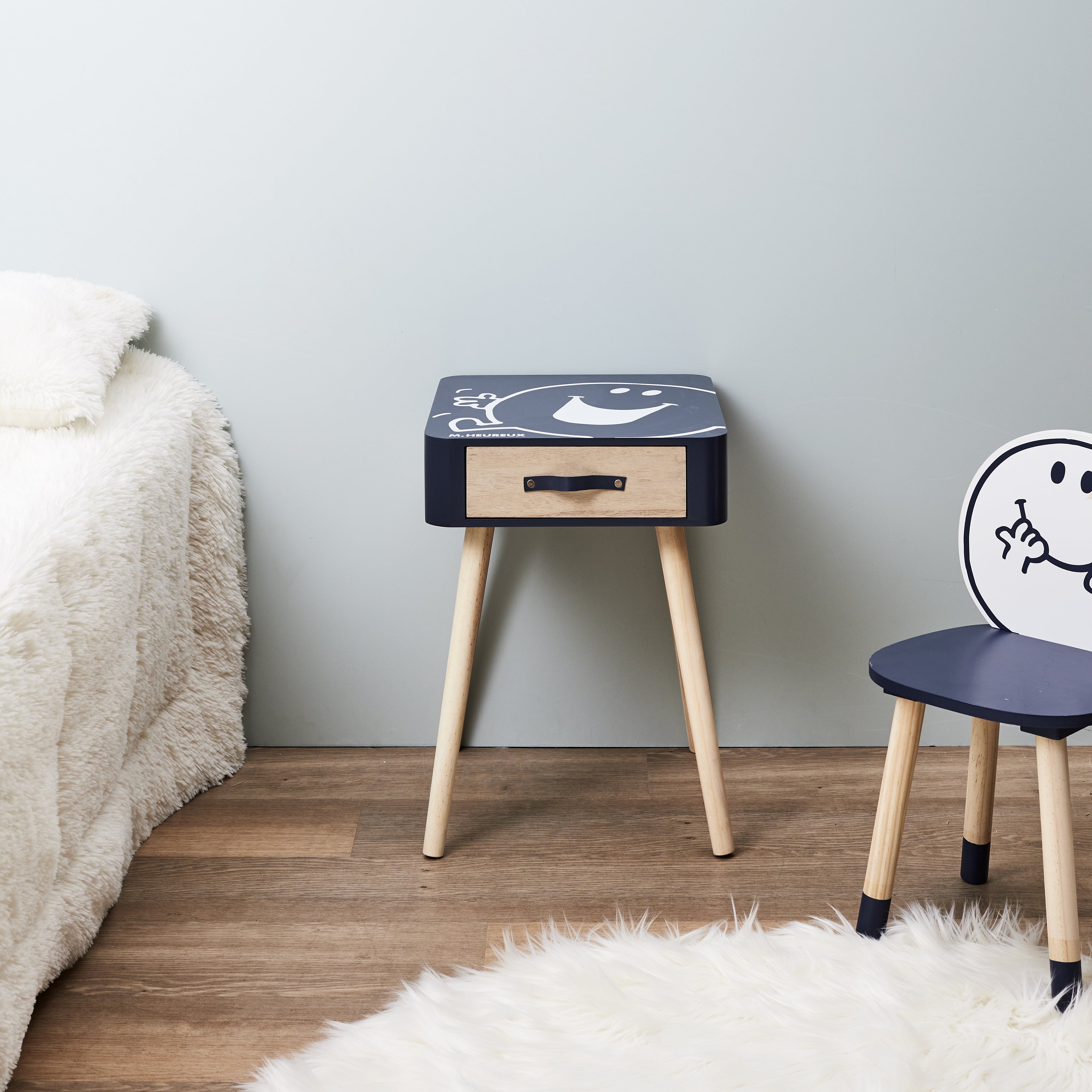 TABLE DE CHEVET MONSIEUR HEUREUX