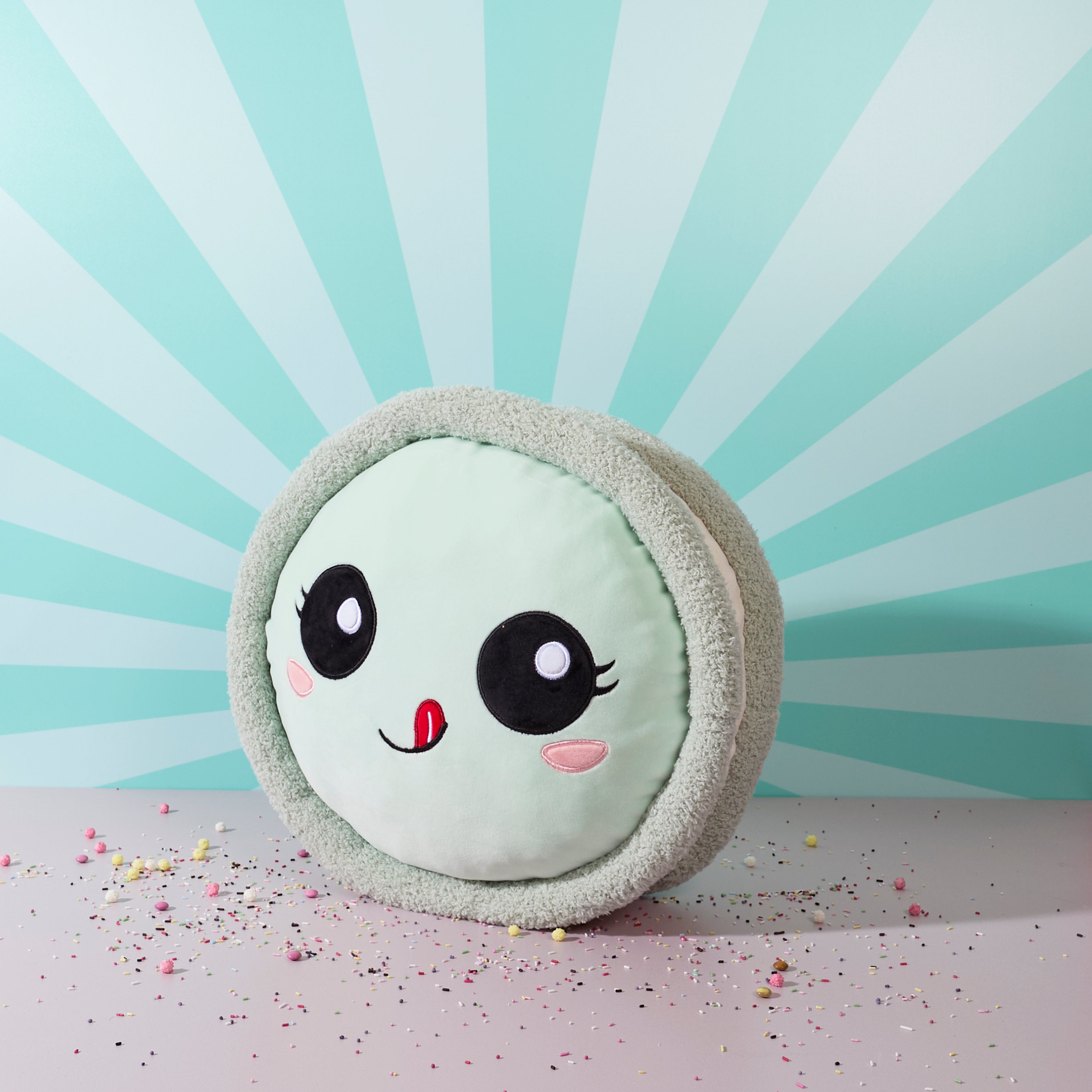 PELUCHE MACARON VERT DIAM 36CM KAWAII