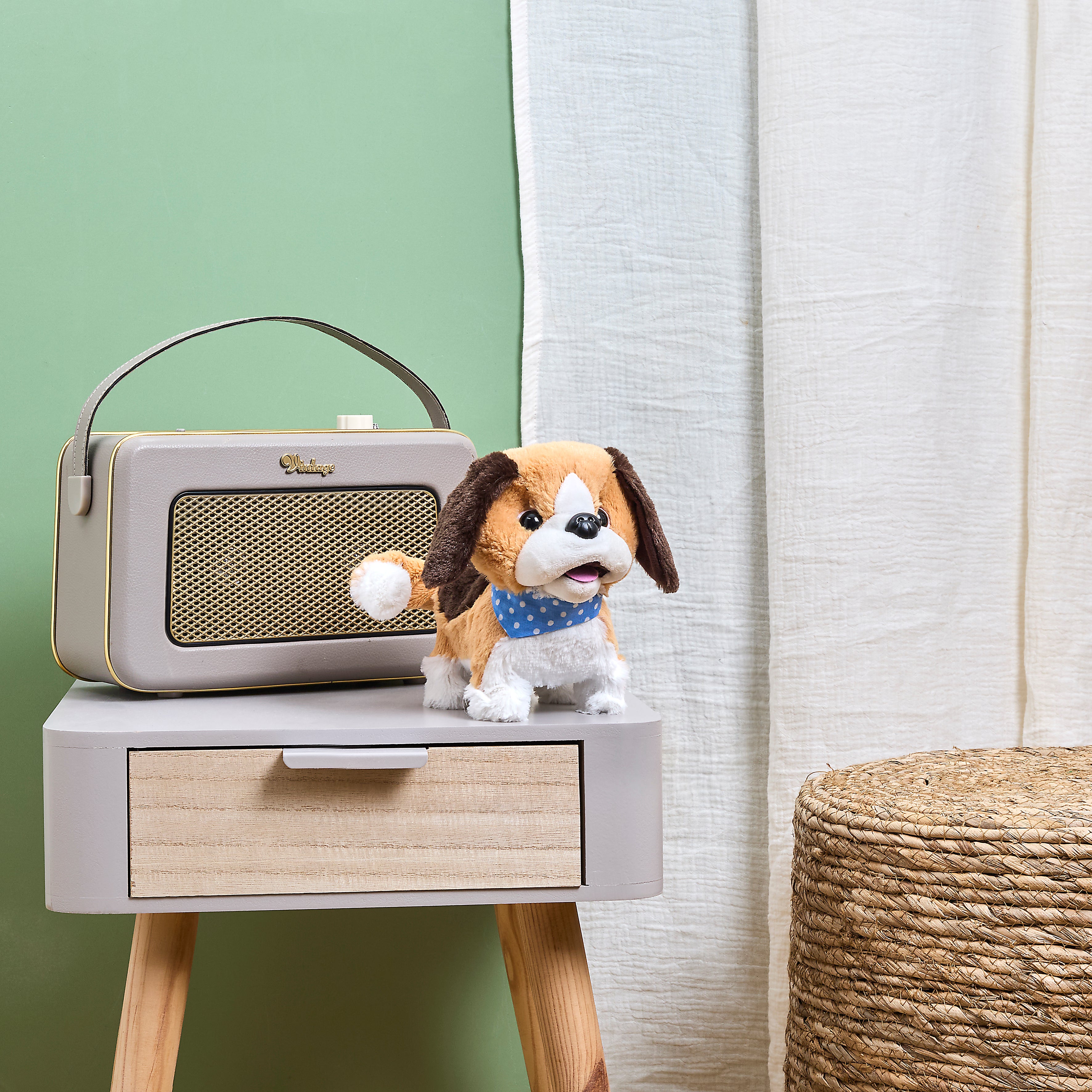 PELUCHE CHIEN GALIPETTE A PILES
