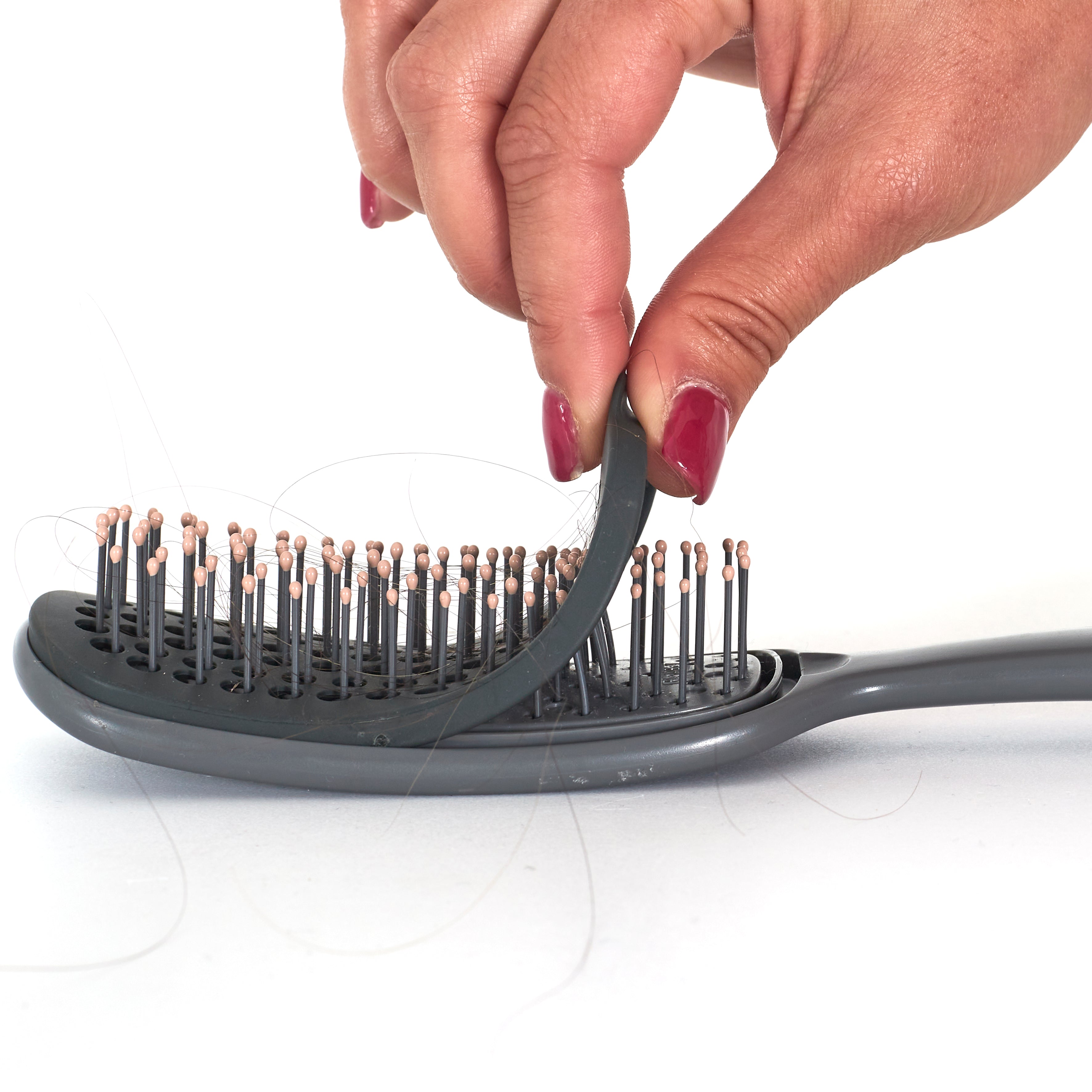 BROSSE CHEVEUX NETTOYAGE FACILE