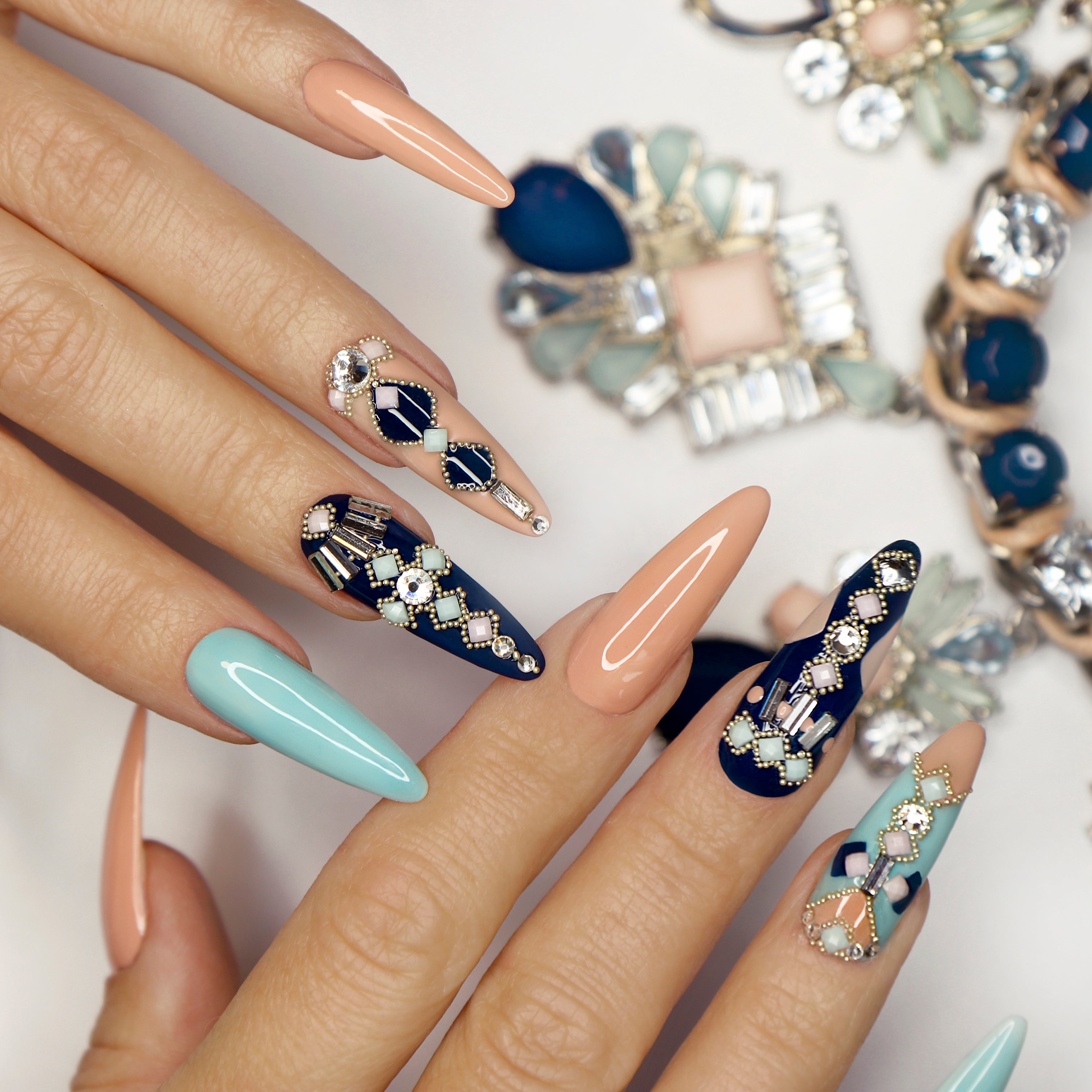 PINCEAUX NAIL ART 2 EN 1 X5