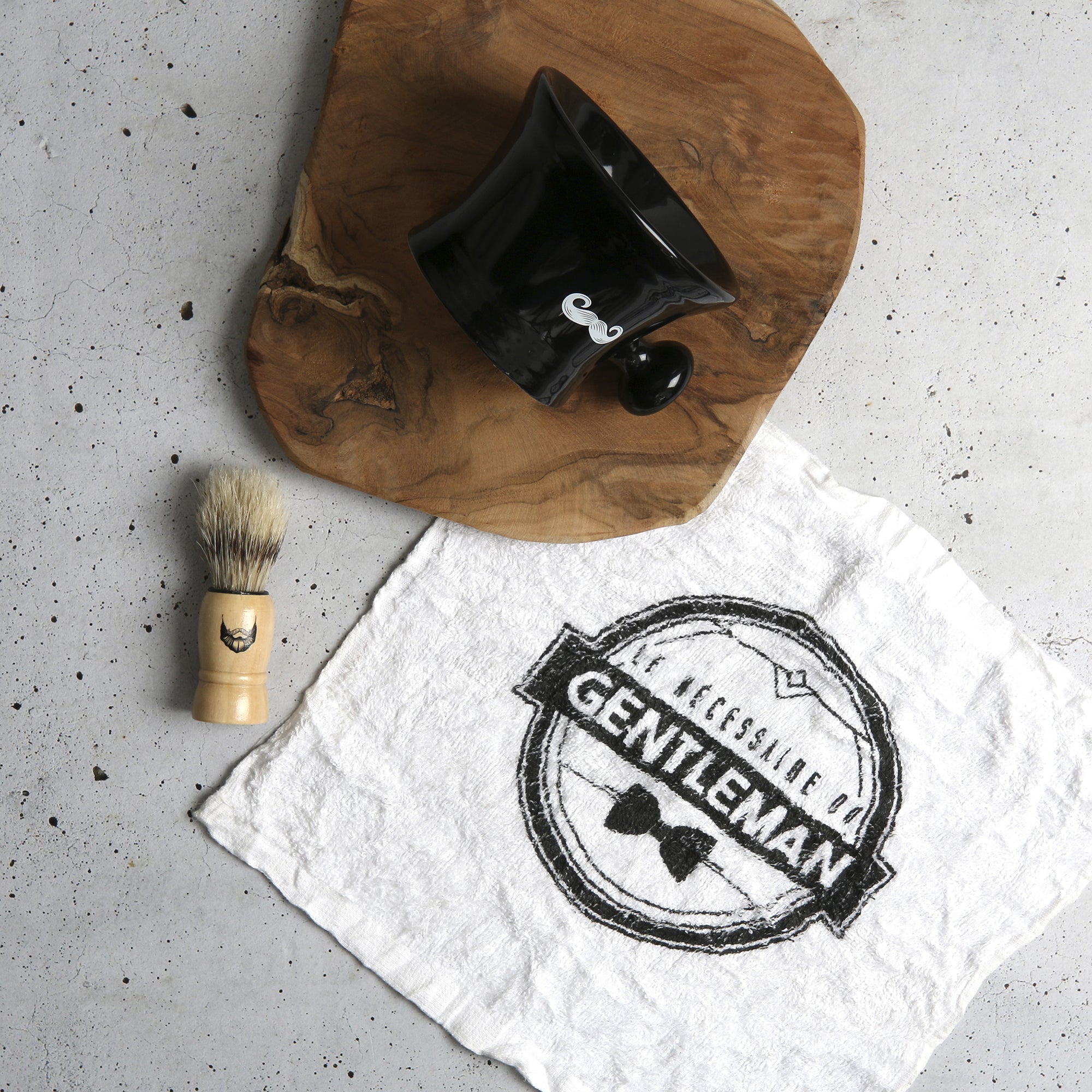 COFFRET ENTRETIEN BARBE 3 ACCESSOIRES