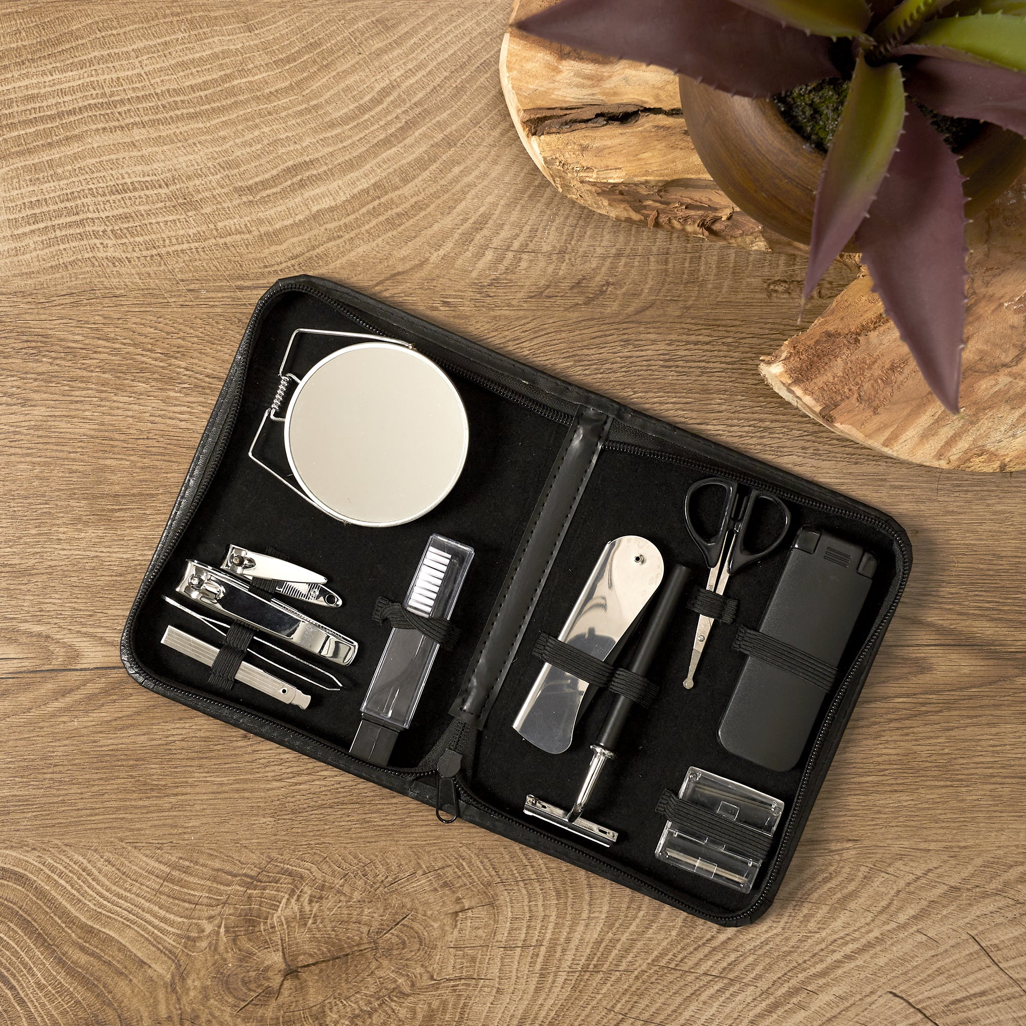 COFFRET BEAUTE HOMME 15 ACCESSOIRES