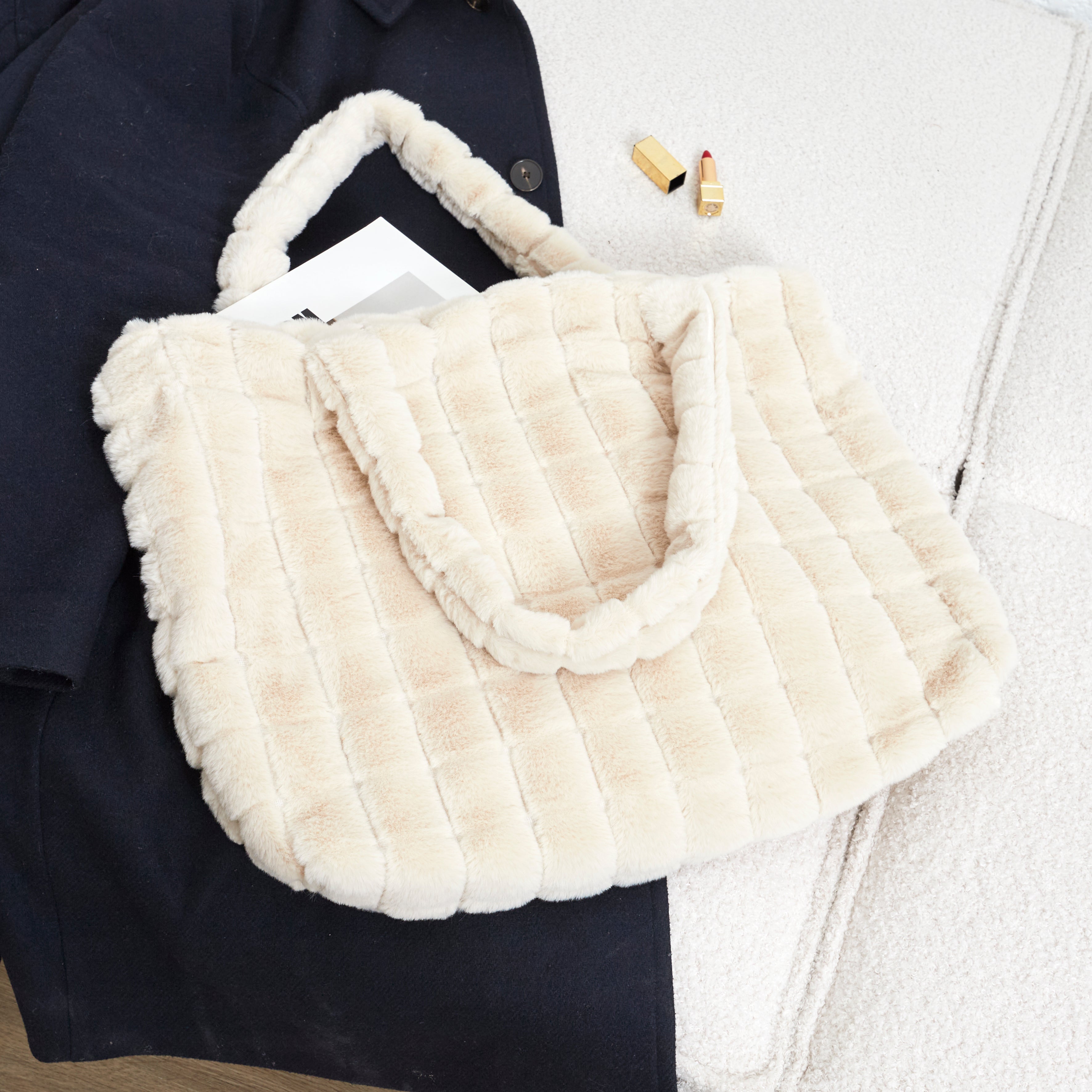 SAC FLUFFY FAUSSE FOURRURE