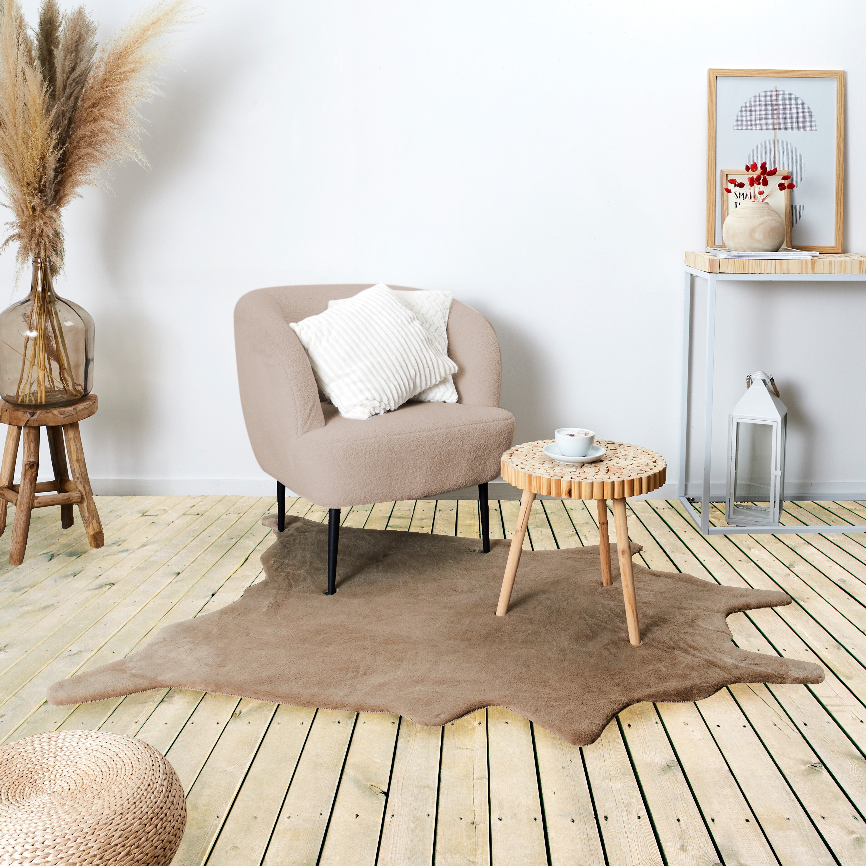 TAPIS FORME PEAU DE BETE FAUSSE FOURR TAUPE