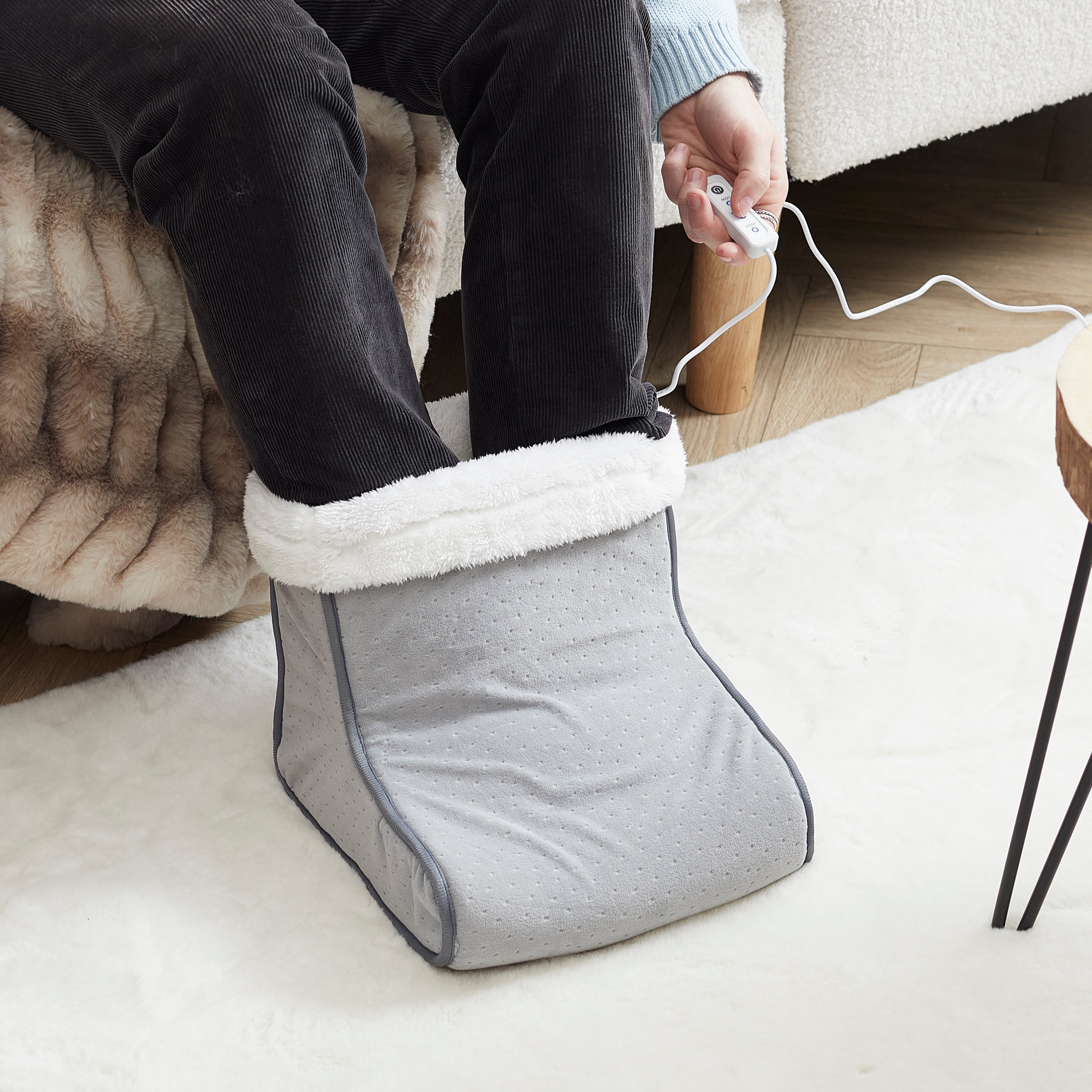 CHAUFFE PIEDS ELECTRIQUE PORT USB 30X30CM