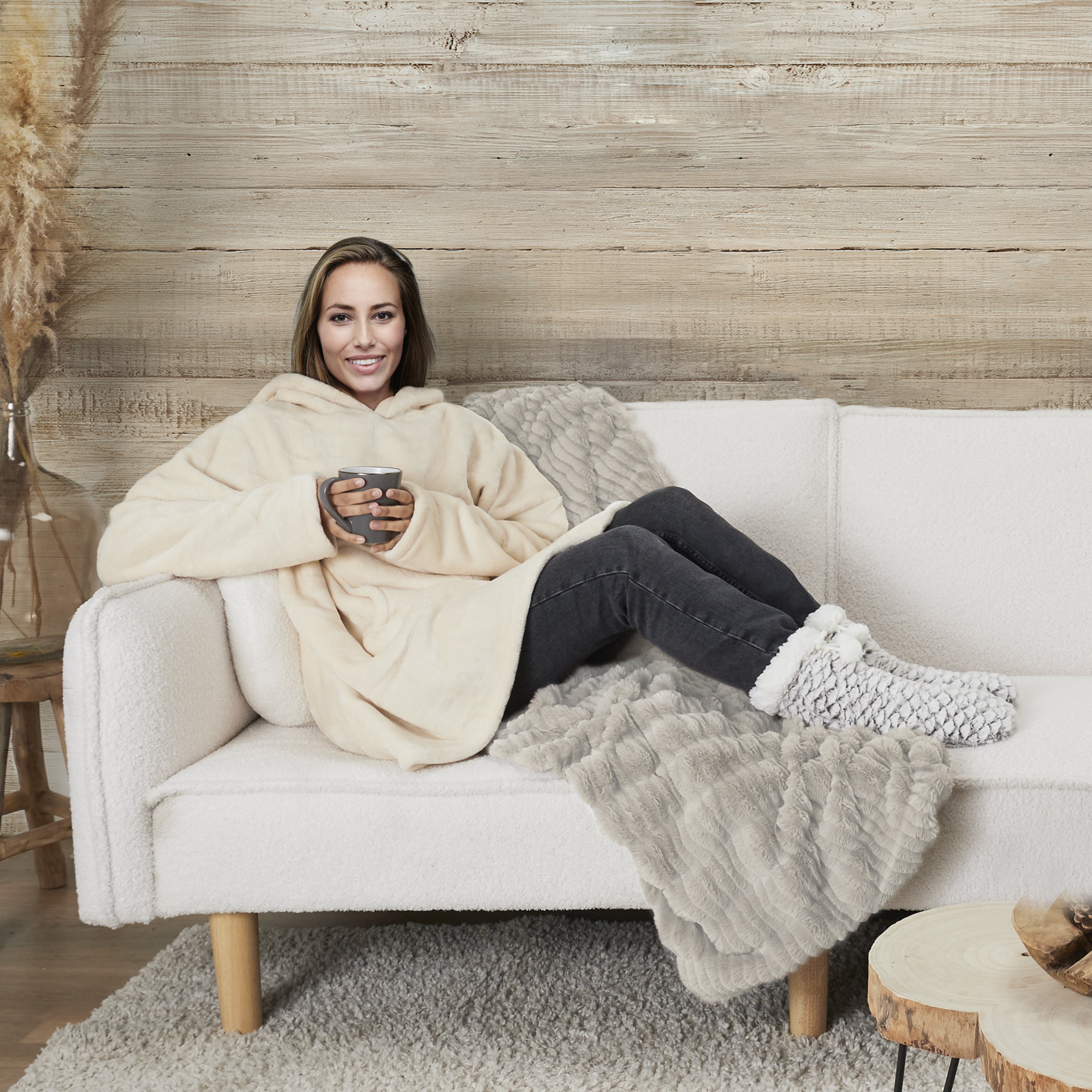 SWEAT A CAPUCHE INTERIEUR SHERPA LIN