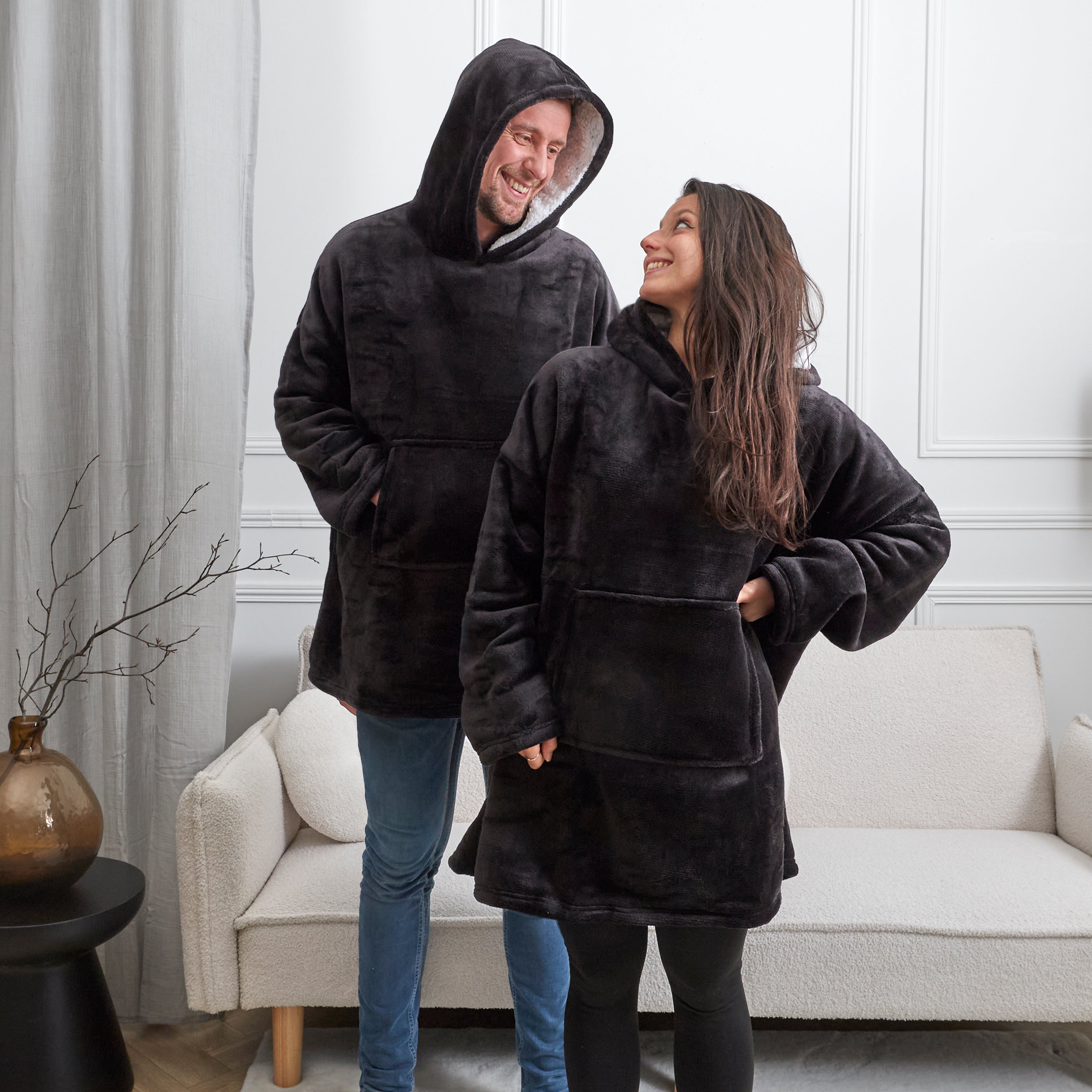 SWEAT A CAPUCHE INTERIEUR SHERPA NOIR