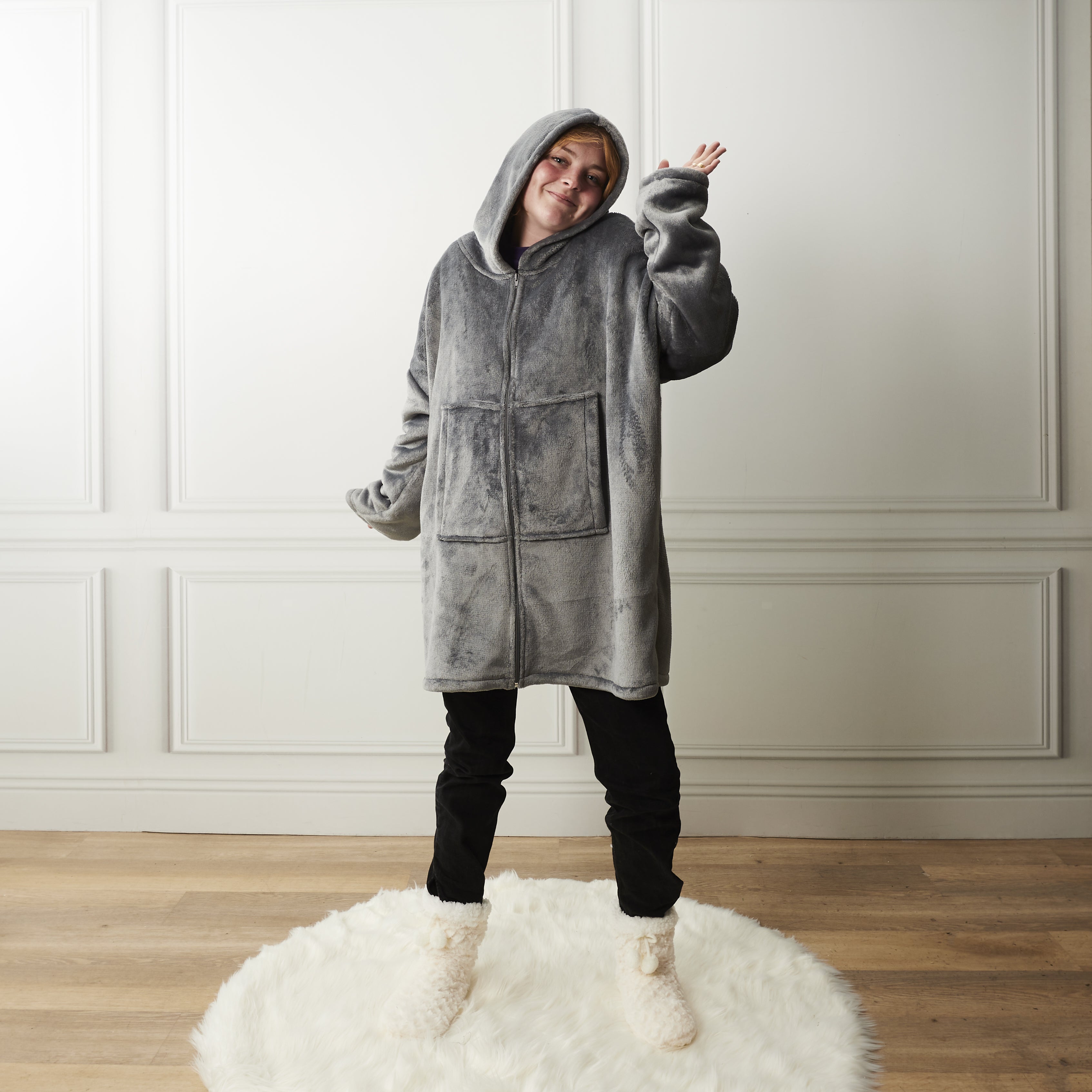 SWEAT A CAPUCHE FERMETURE INTERIEUR SHERPA GRIS