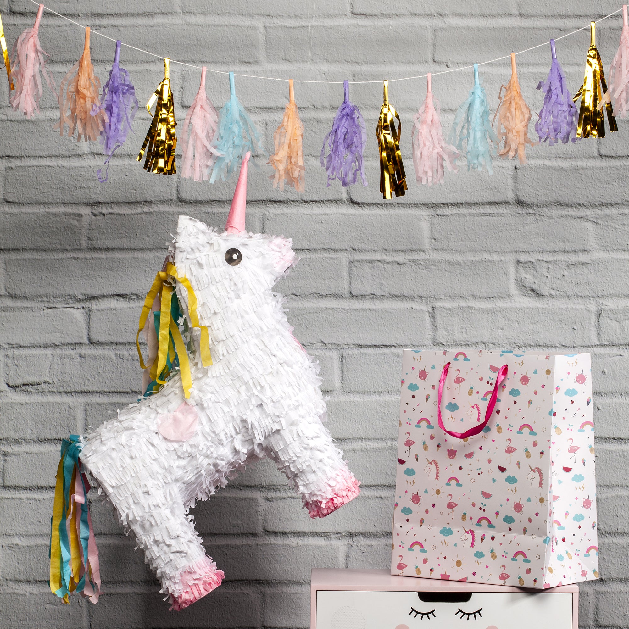 PINATA LICORNE 40X13.5X50CM