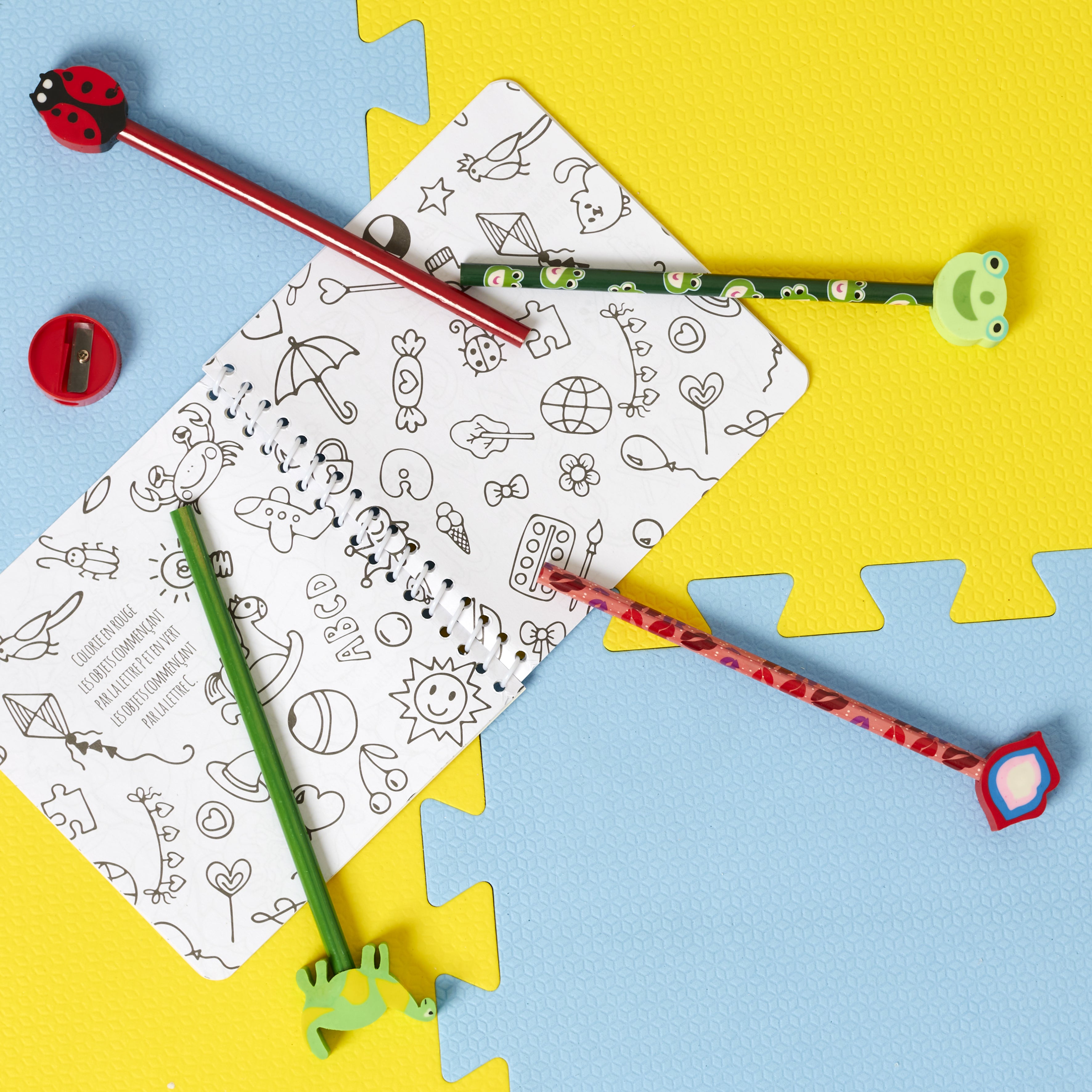 CAHIER D ACTIVITES CRAYON X20 GOMME X20