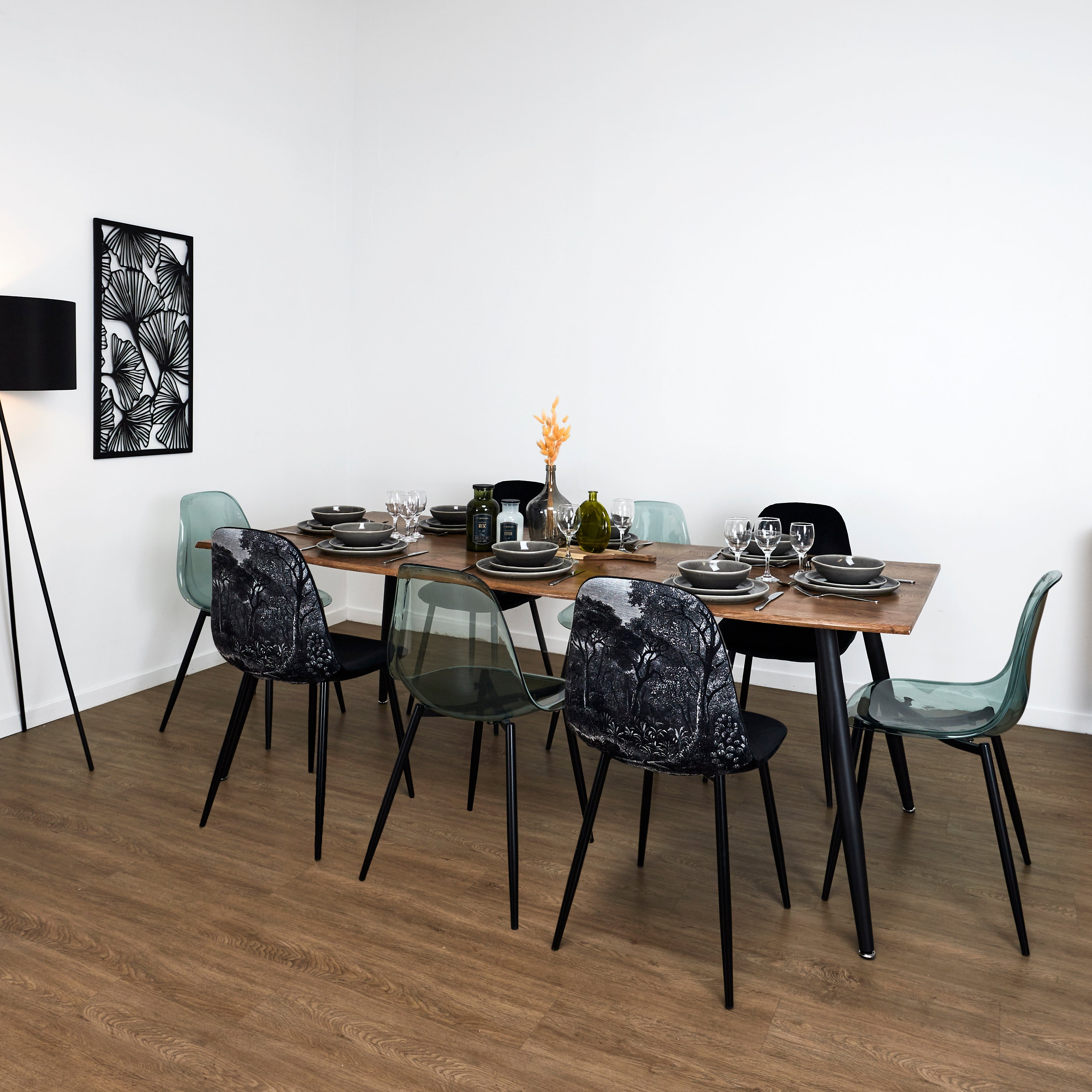 TABLE EXTENSIBLE 6 A 8 PERSONNES FOREST FIRST