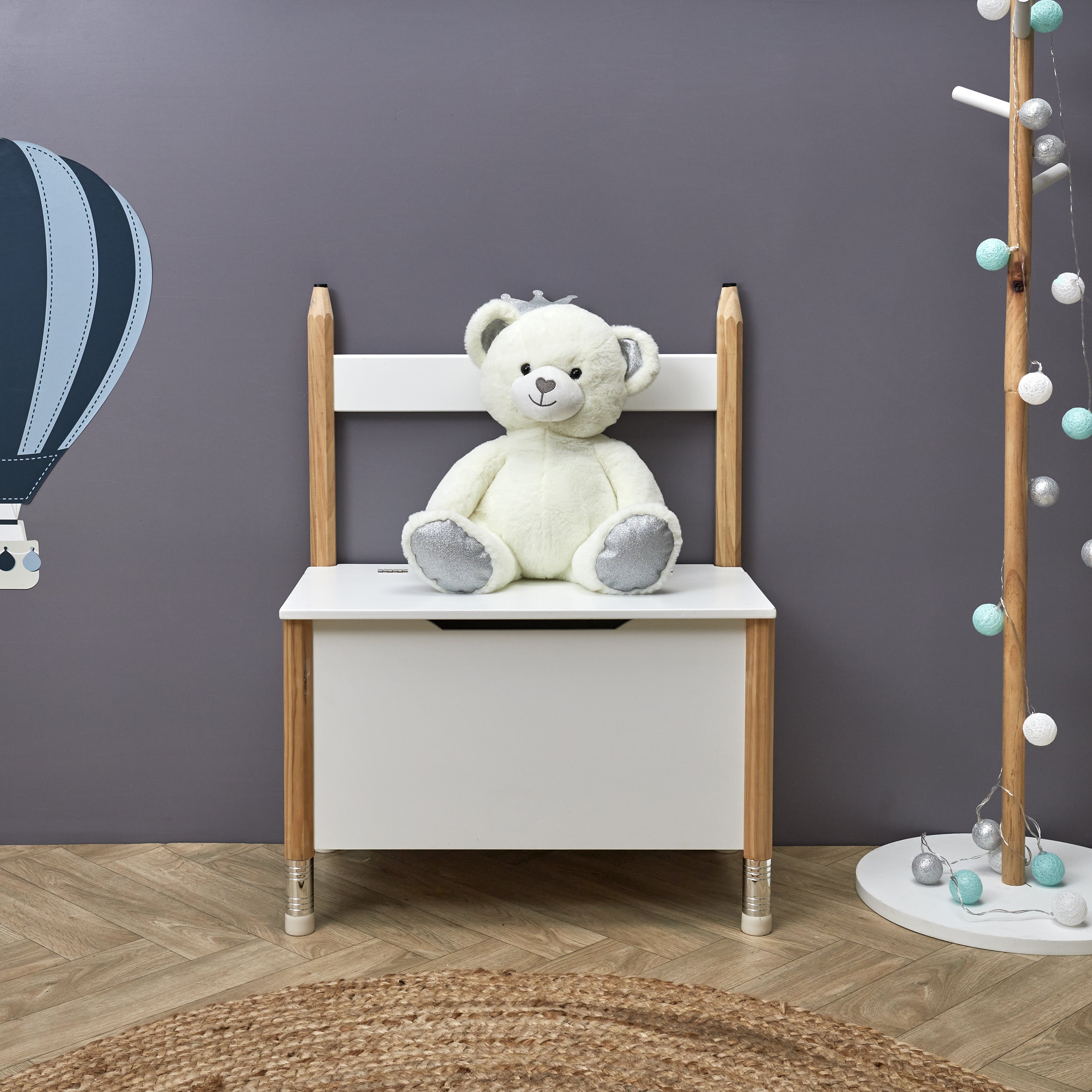 COFFRE DE RANGEMENT ET ASSISE CRAYON