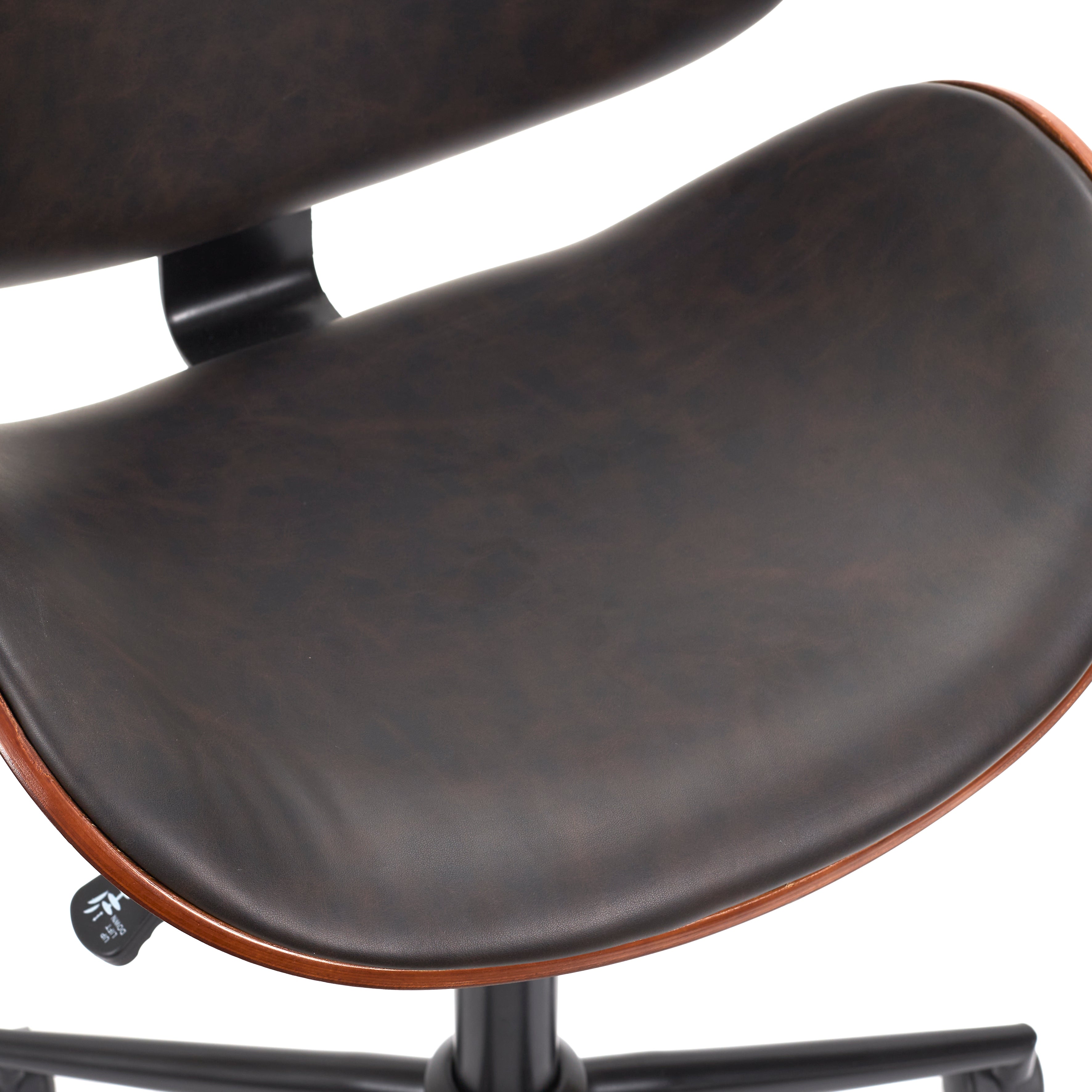 CHAISE A ROULETTES RENO
