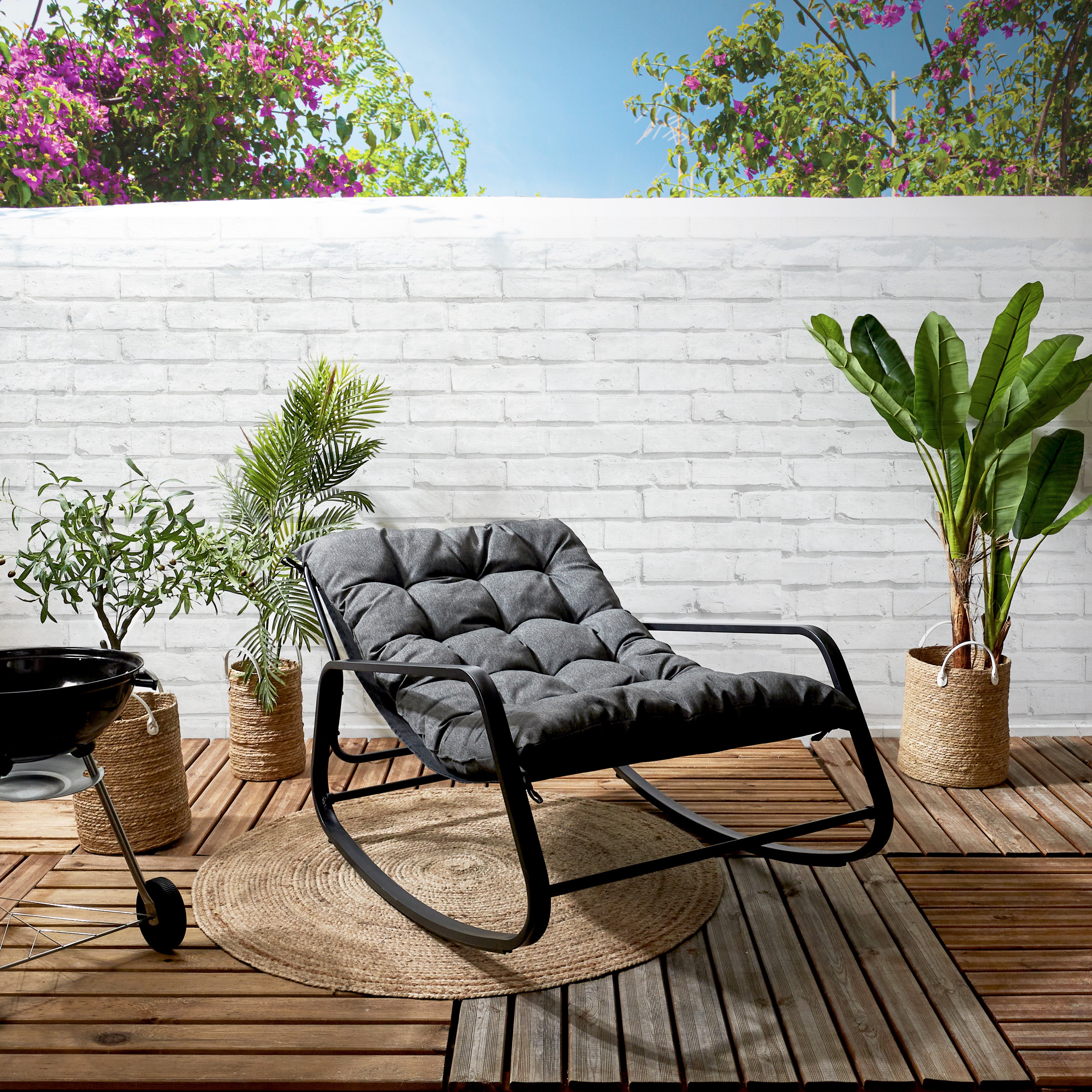 FAUTEUIL A BASCULE MIAMI NOIR ET METAL