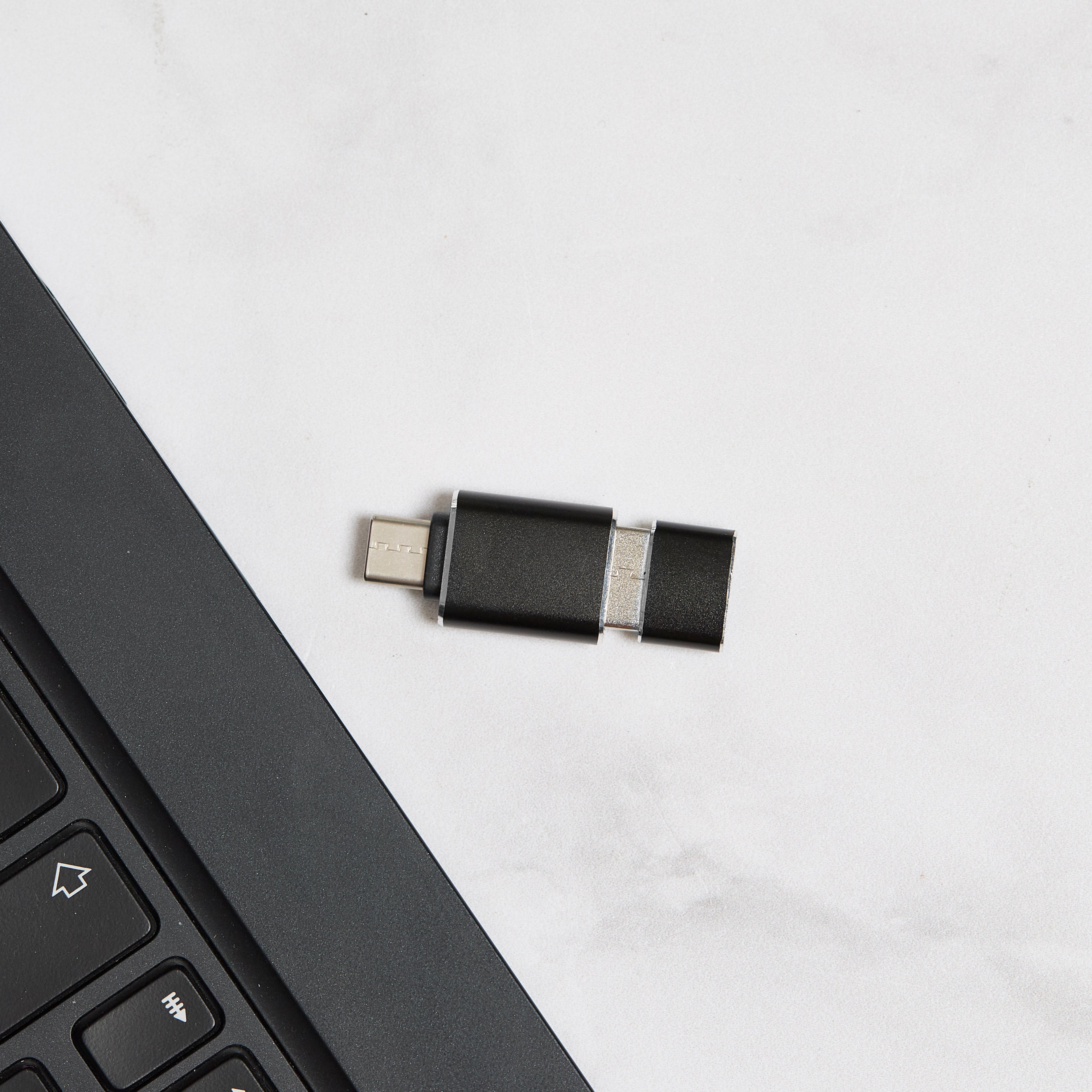 MINI ADAPTATEUR TYPE C VERS USB