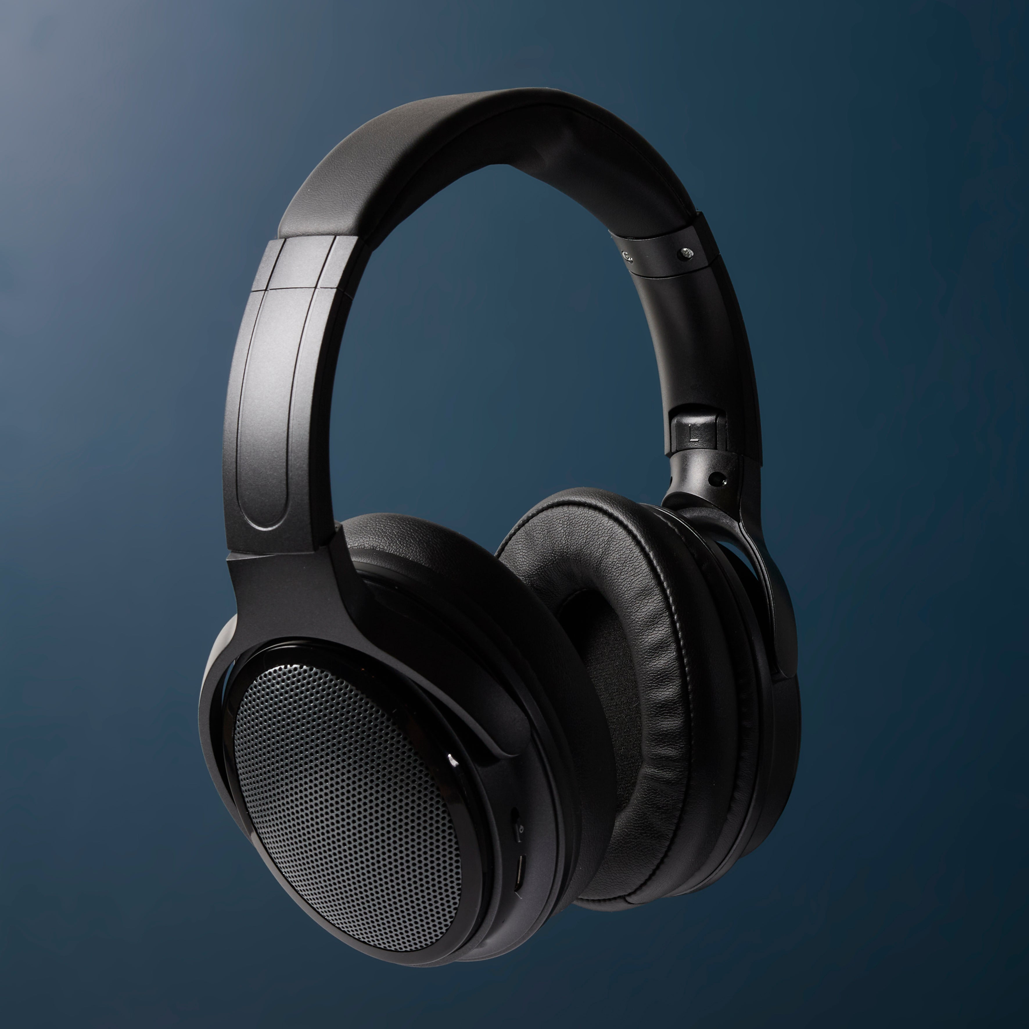 CASQUE ENCEINTE IN AND OUT