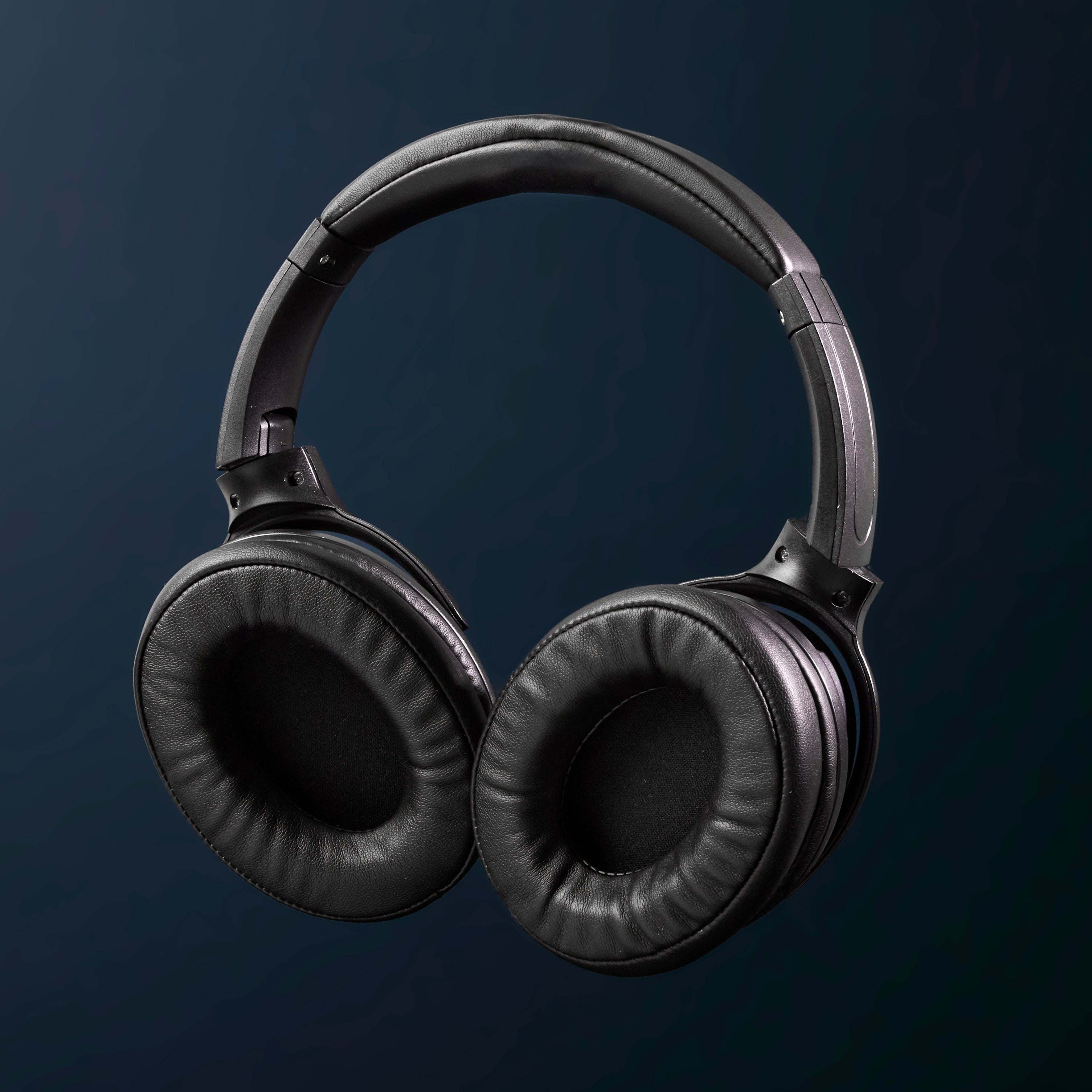 CASQUE ENCEINTE IN AND OUT
