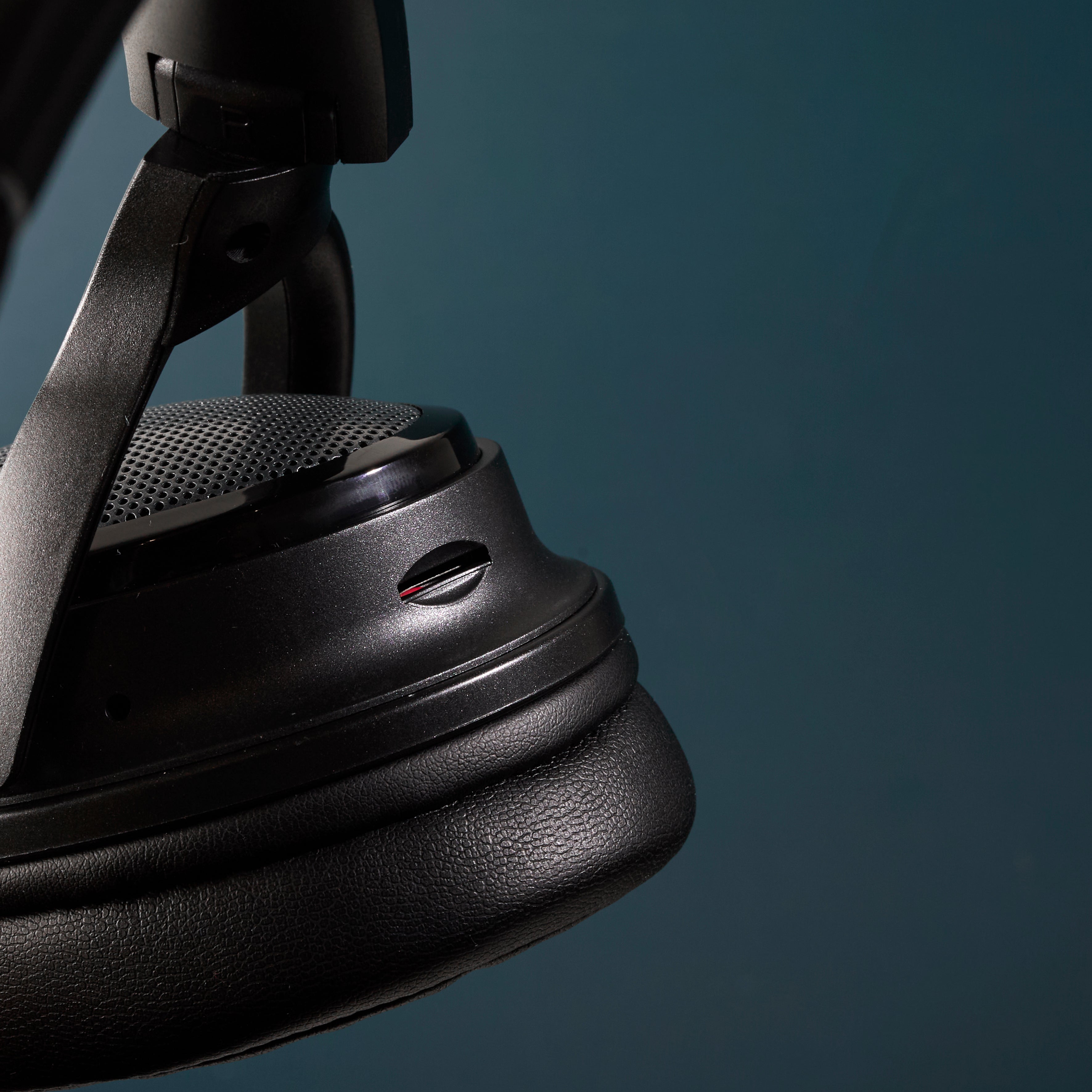 CASQUE ENCEINTE IN AND OUT