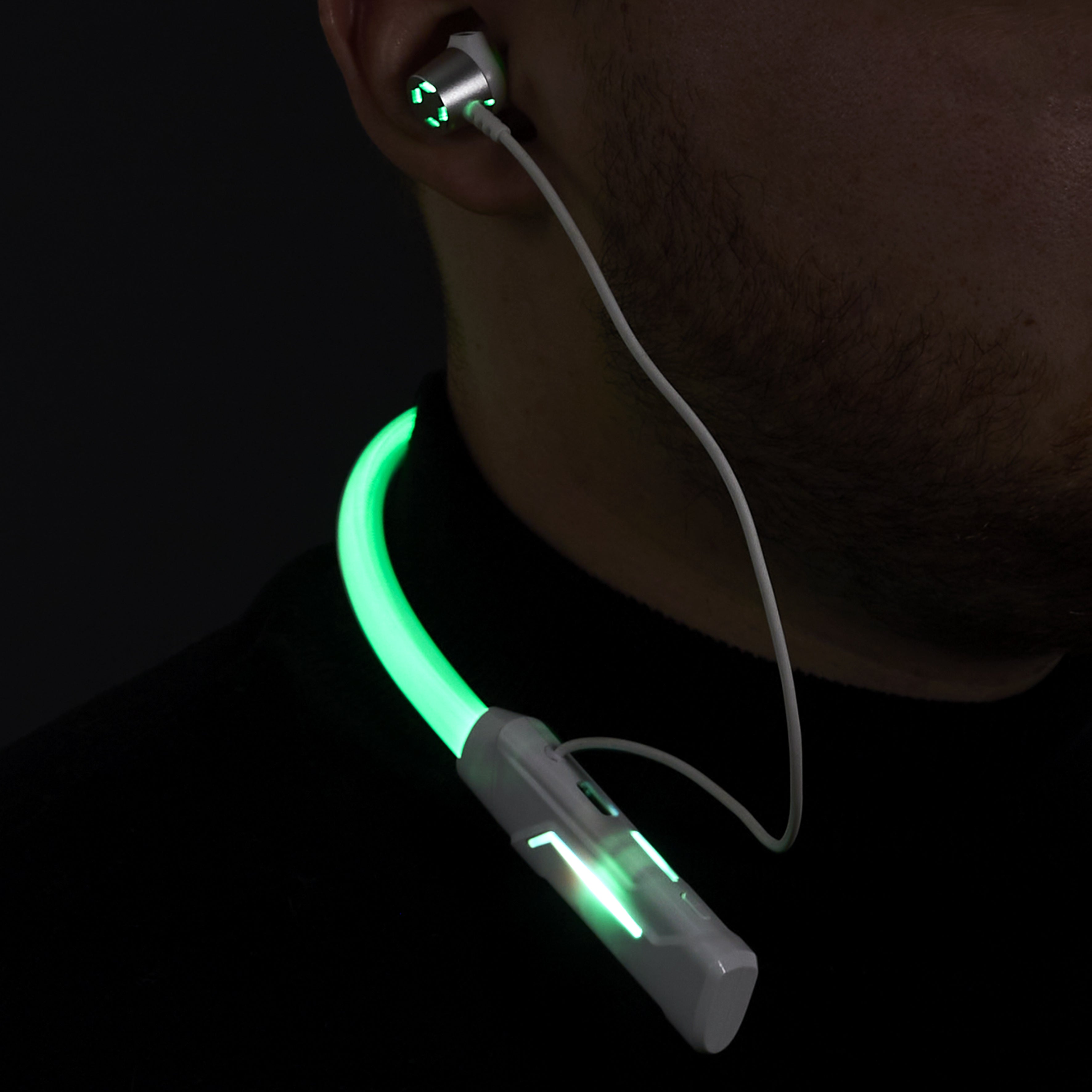 ECOUTEUR TOUR DU COU LED