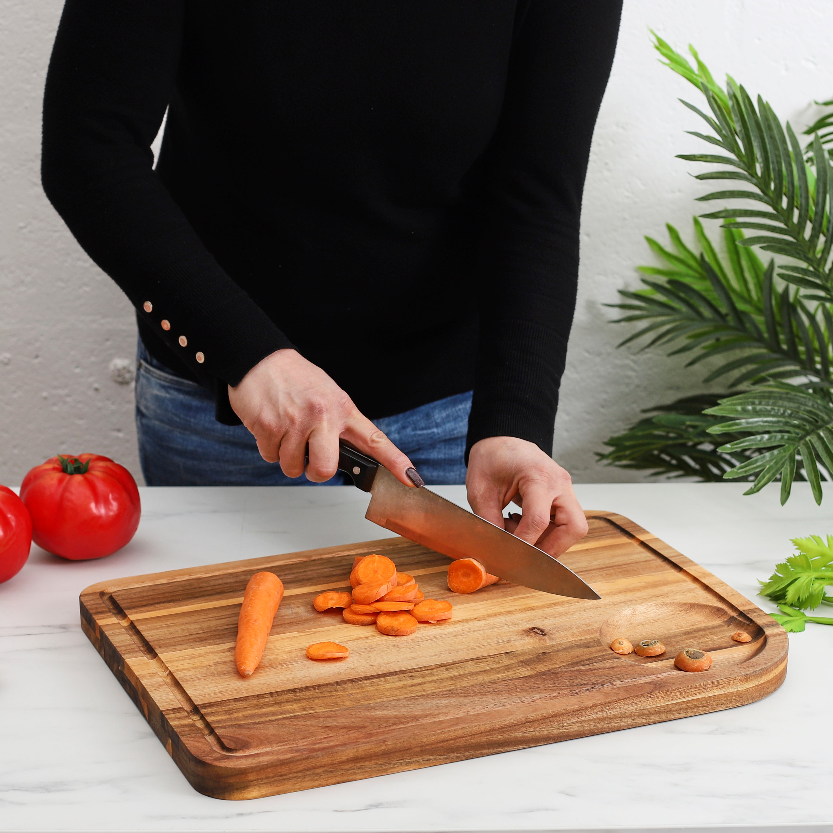 PLANCHE A DECOUPER ACACIA 46CM