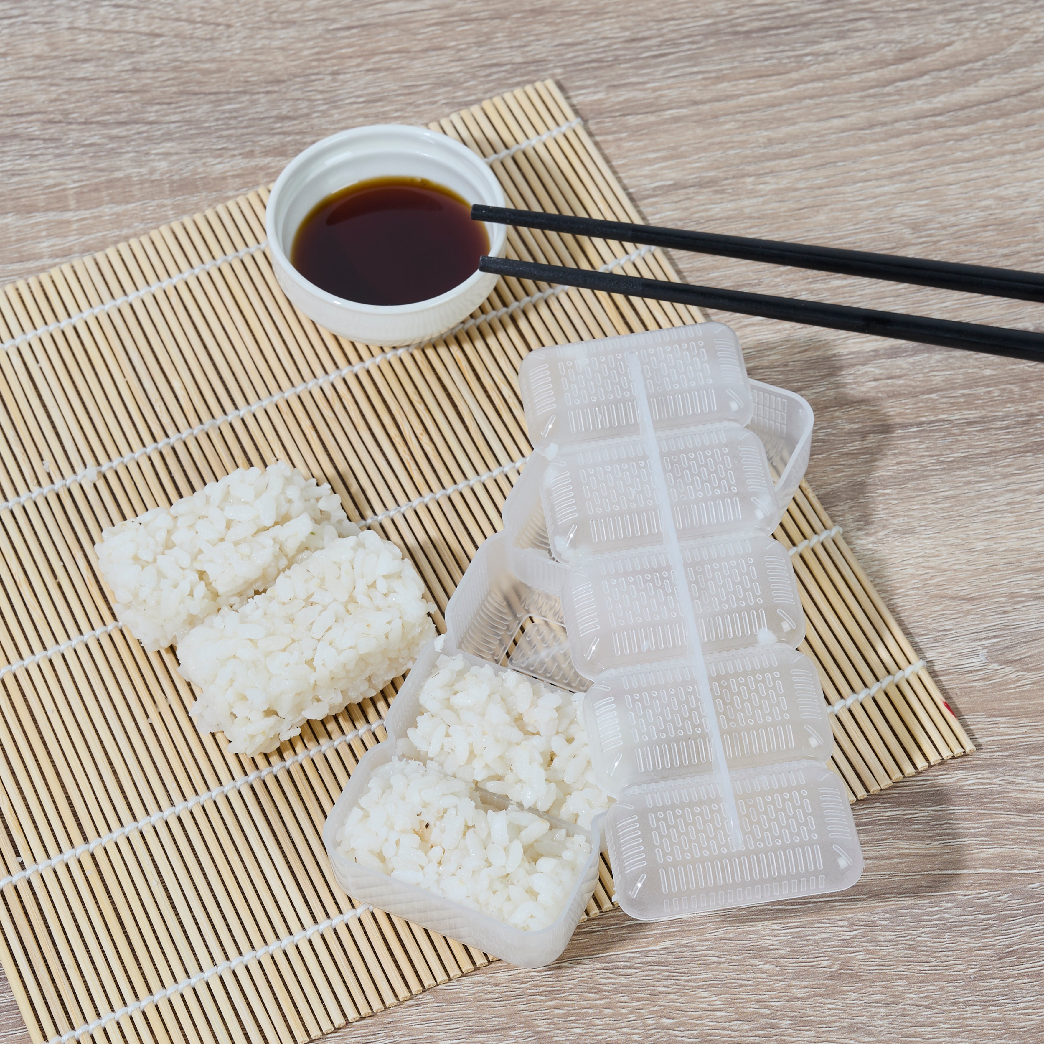 MOULE SUSHI 5 BOULES DE RIZ KAWAII