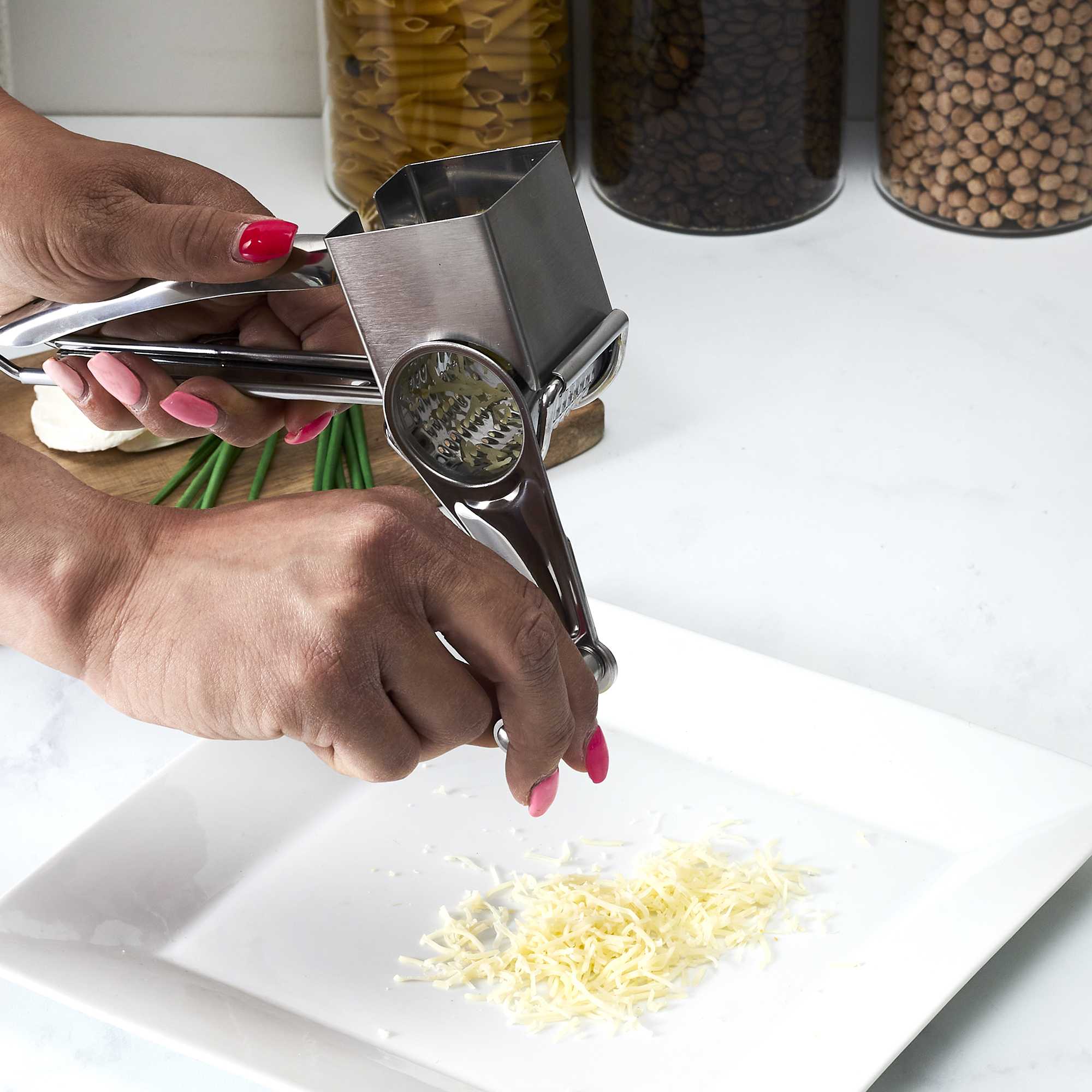 RAPE A FROMAGE A MANIVELLE INOX