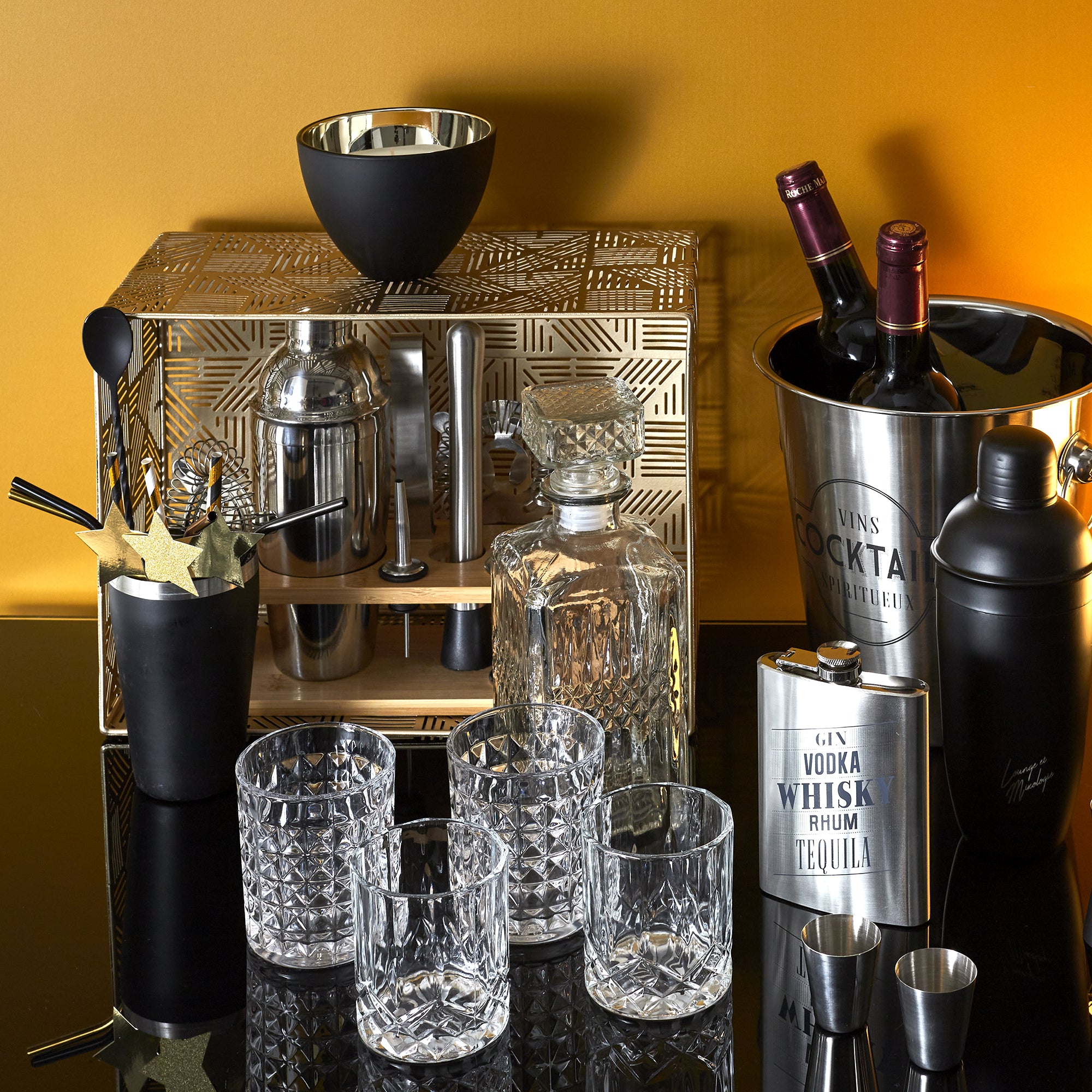 COFFRET CARAFE A WHISKY ET VERRE X4