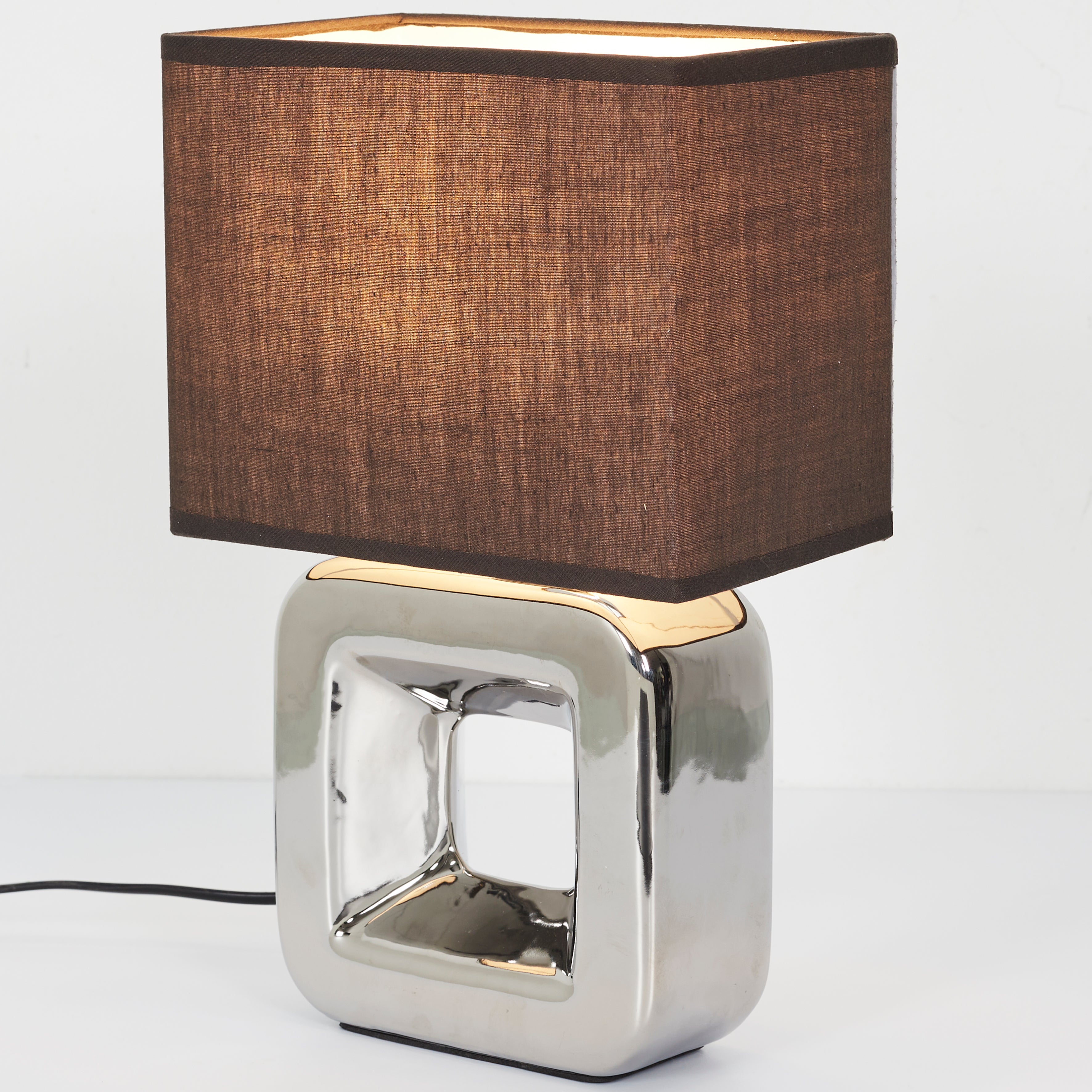 LAMPE CERAMIQUE FINITION CHROMEE H32.5CM
