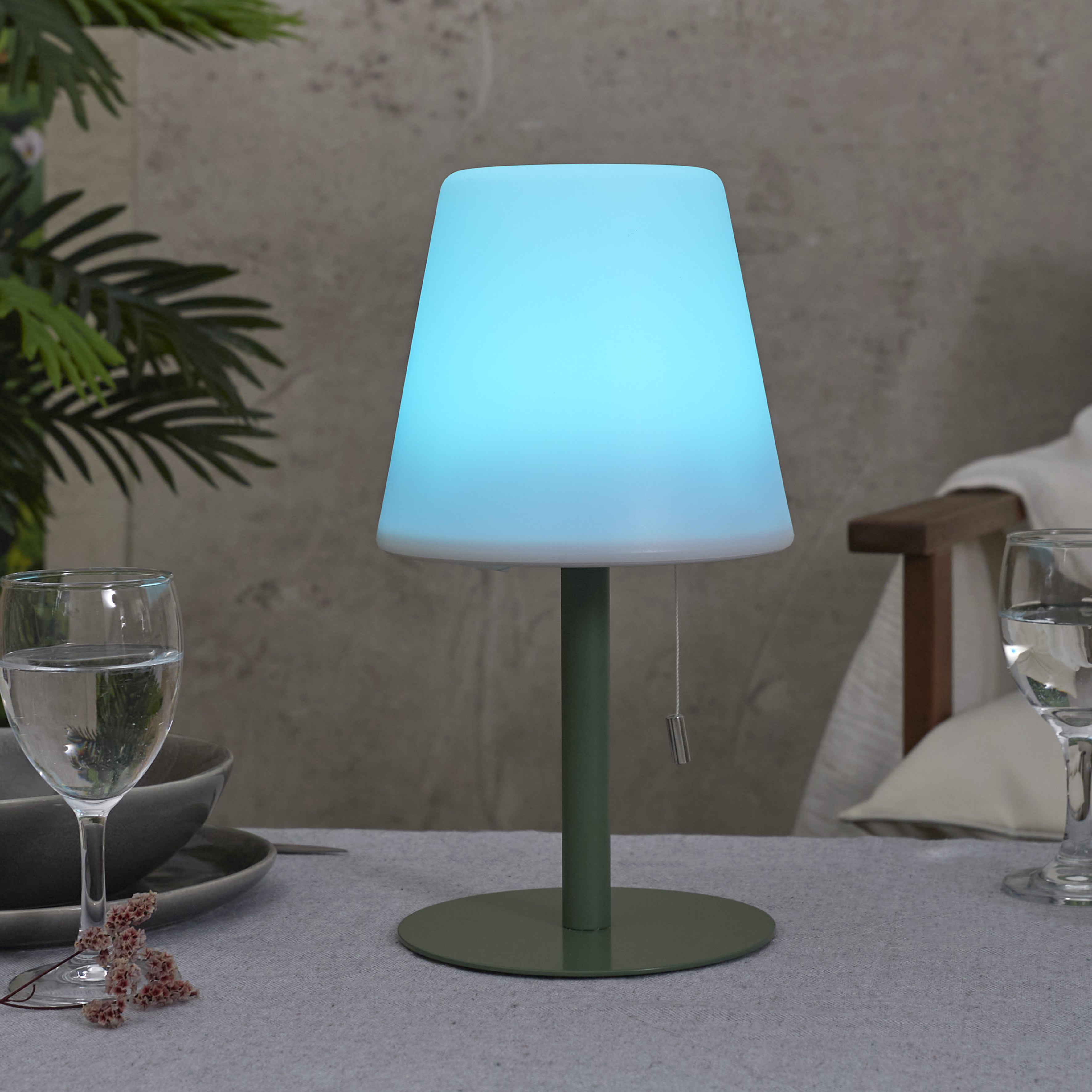 LAMPE DE TABLE RECHARGEABLE USB IP44 VERT H30CM
