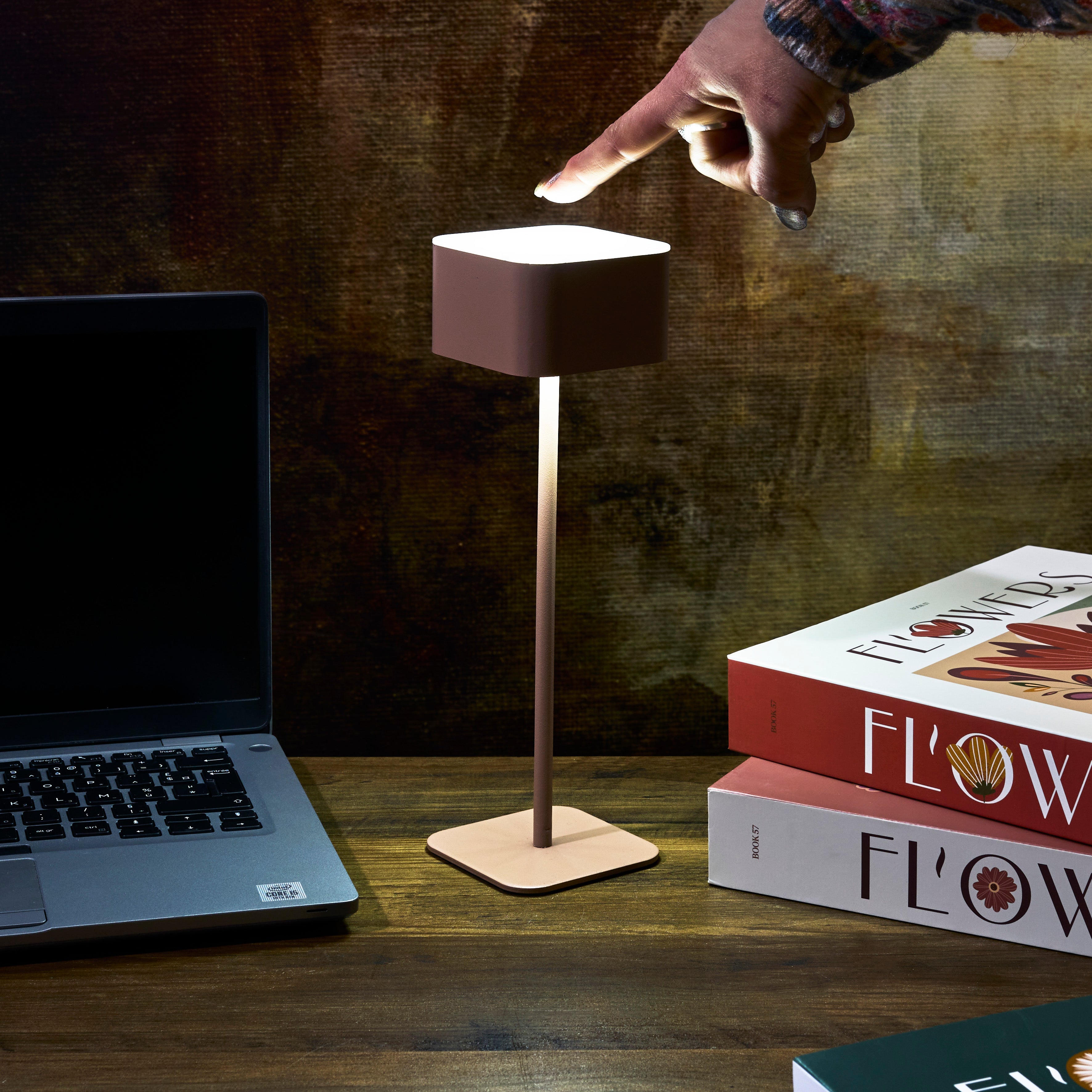 LAMPE DE TABLE TACTILE RECHARGEABLE BEIGE