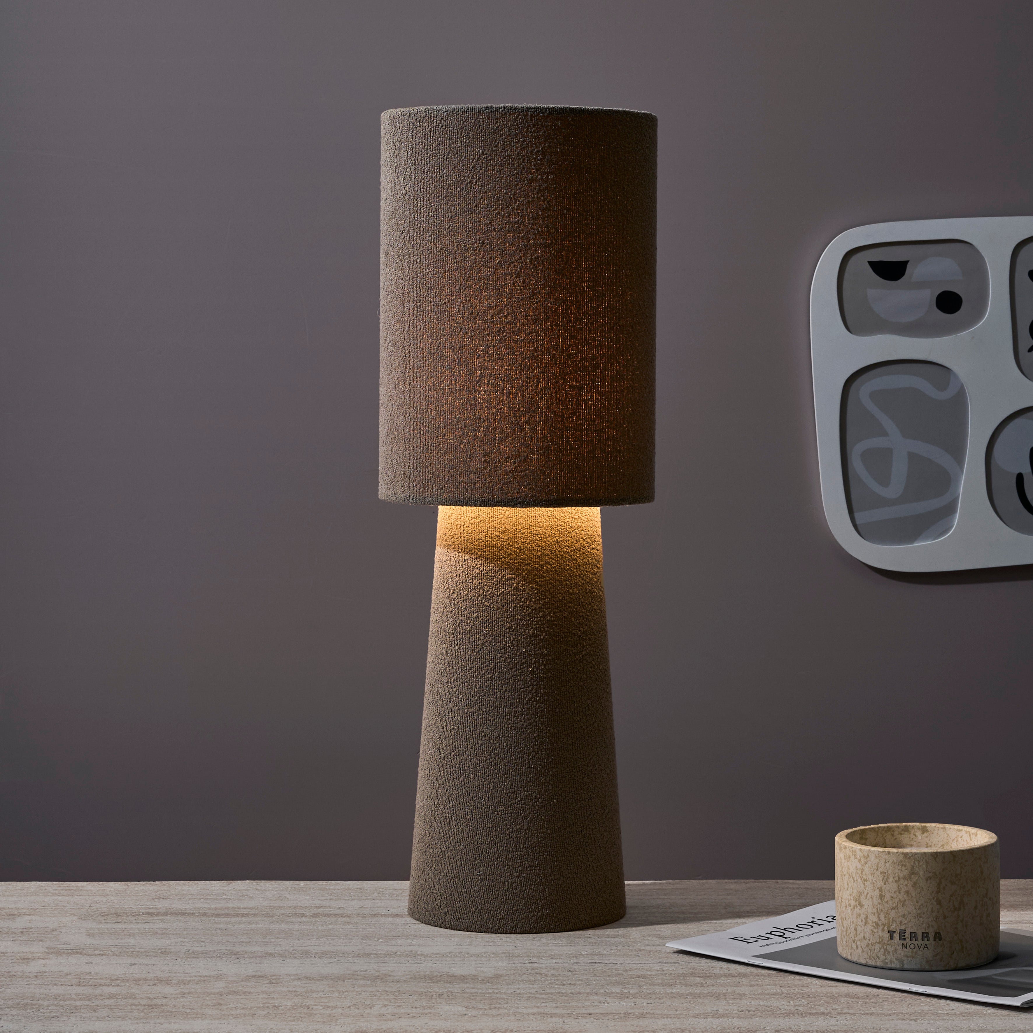 LAMPE VELOUR TAUPE 58CM