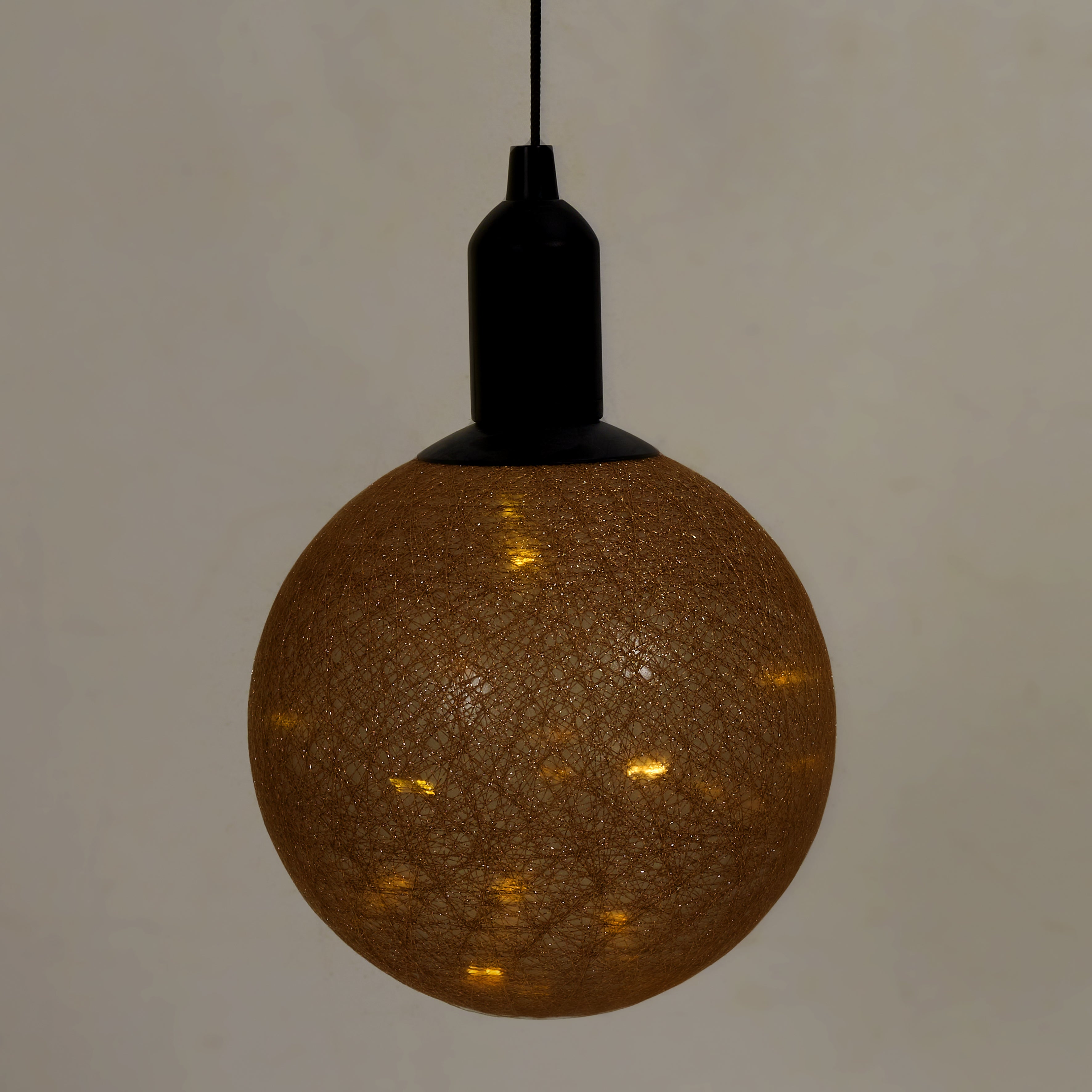 BOULE DECO LUMINEUSE A SUSPENDRE DORE D20CM
