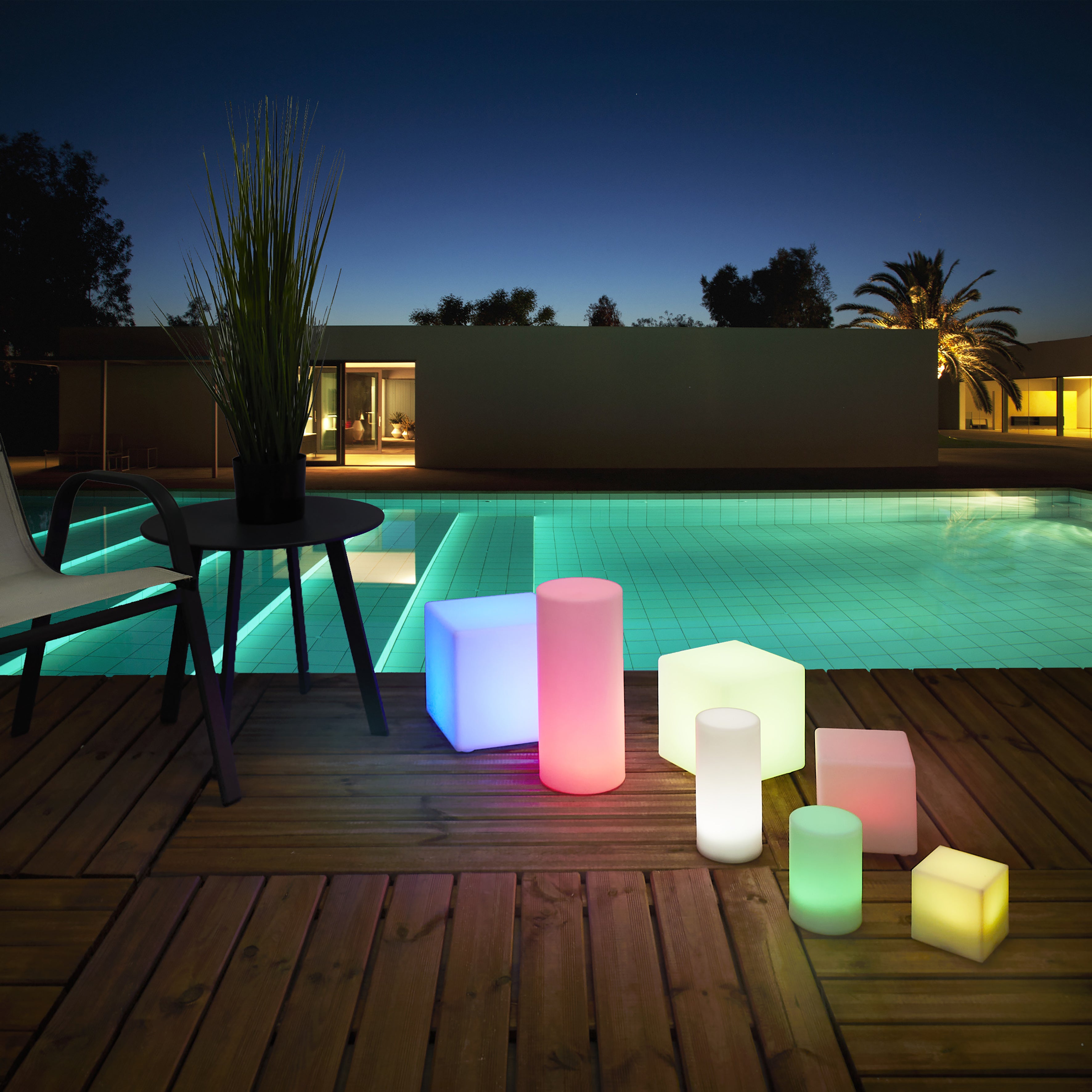 LAMPE CUBE EXTERIEUR AVEC TELECOMMANDE