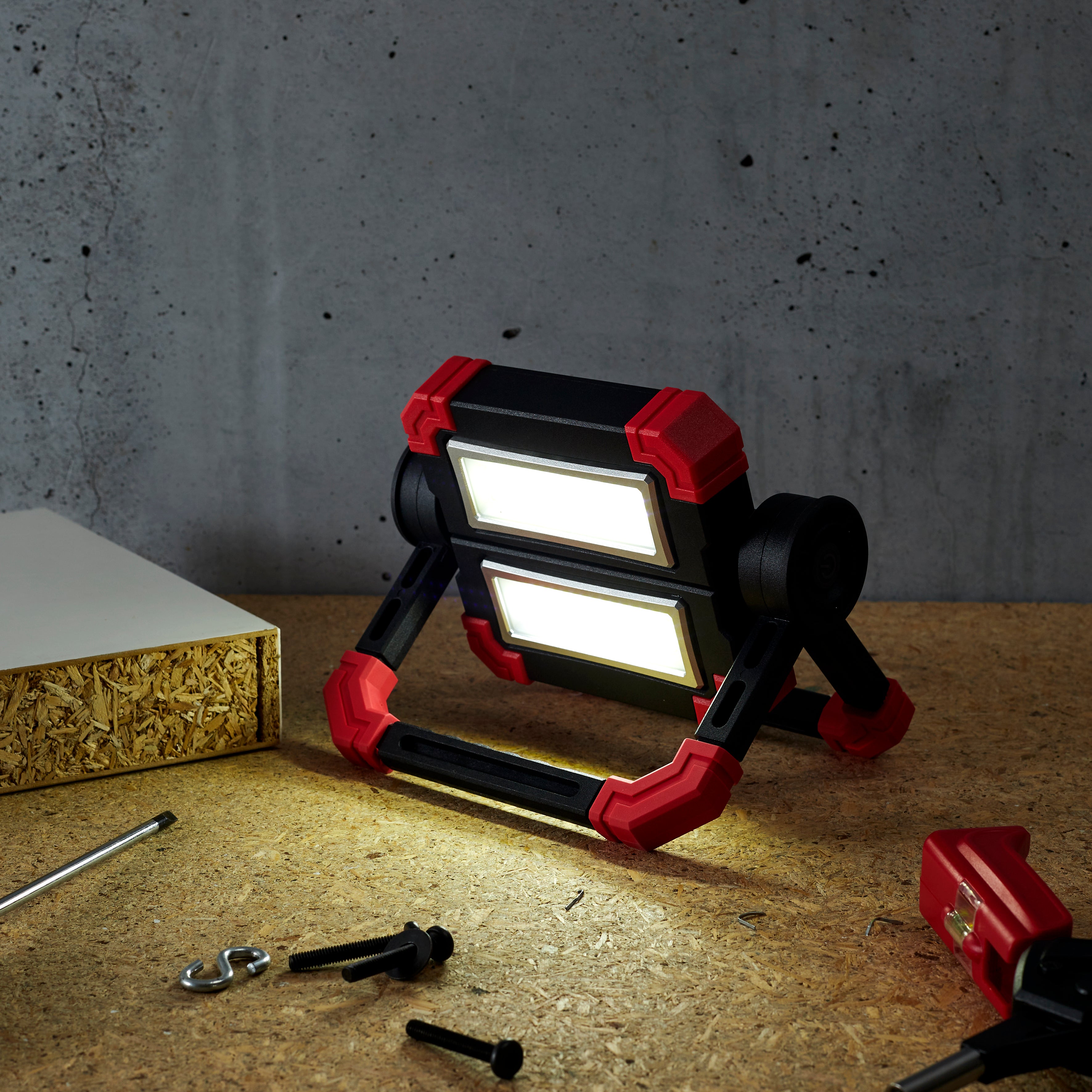 LUMINAIRE COB UTILITAIRE ORIENTABLE