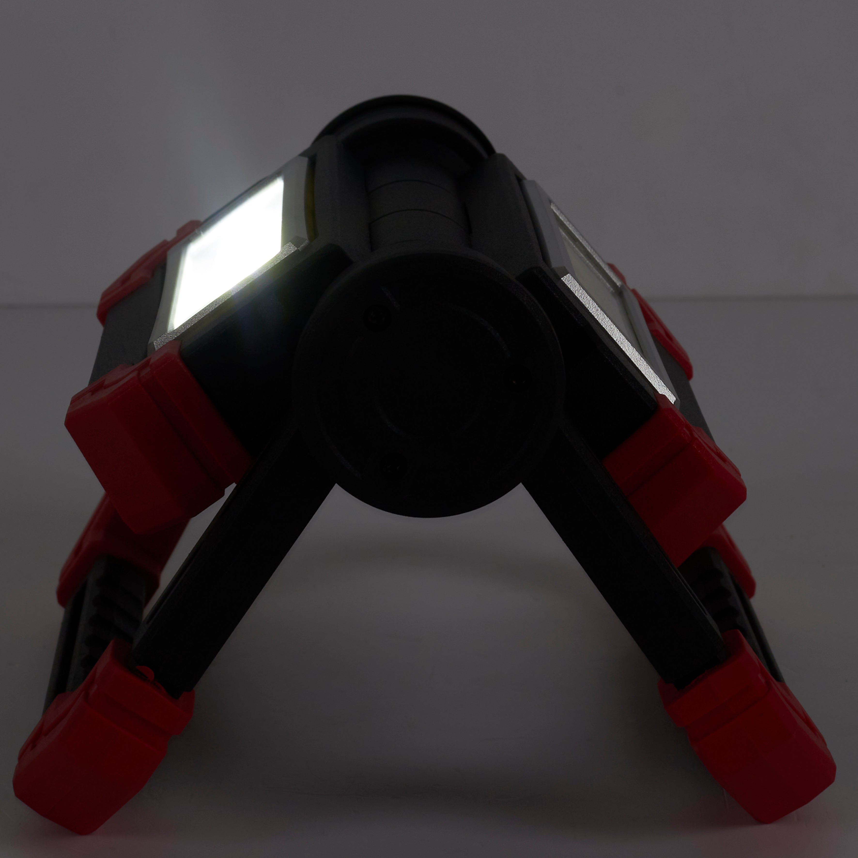 LUMINAIRE COB UTILITAIRE ORIENTABLE